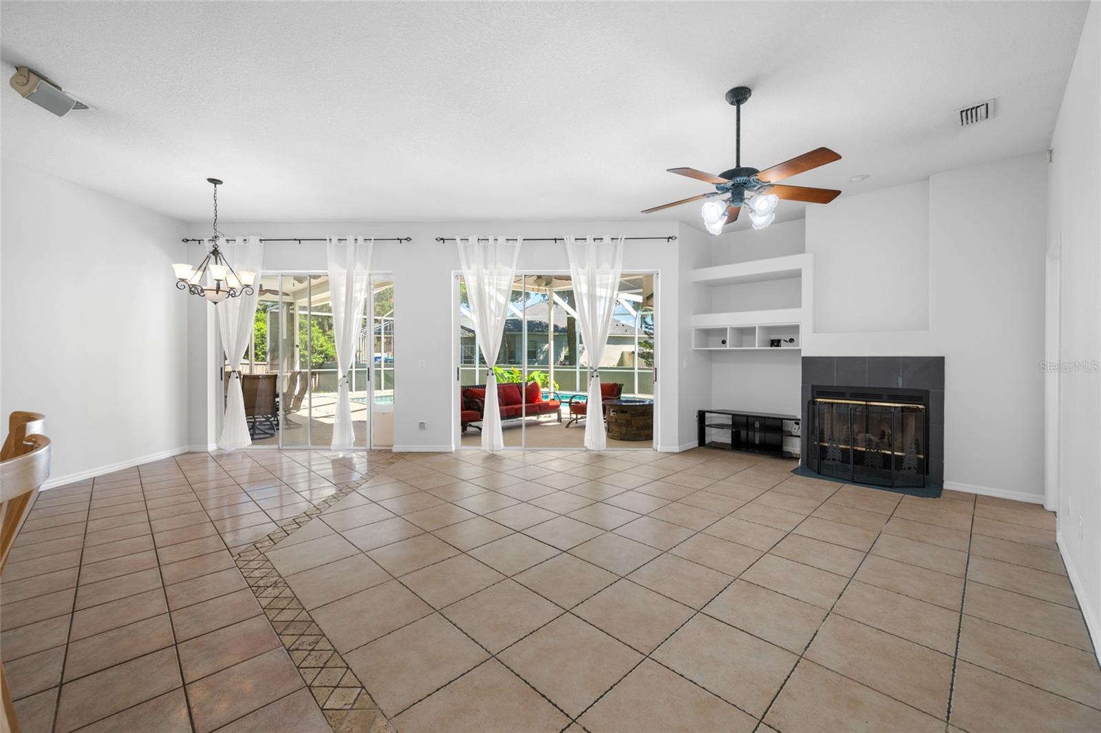 1648 WOODRIDGE COURT, Lutz, FL 33559