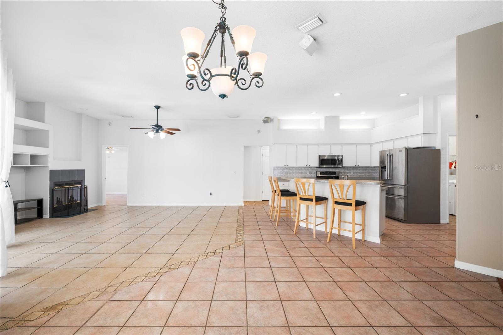 1648 WOODRIDGE COURT, Lutz, FL 33559