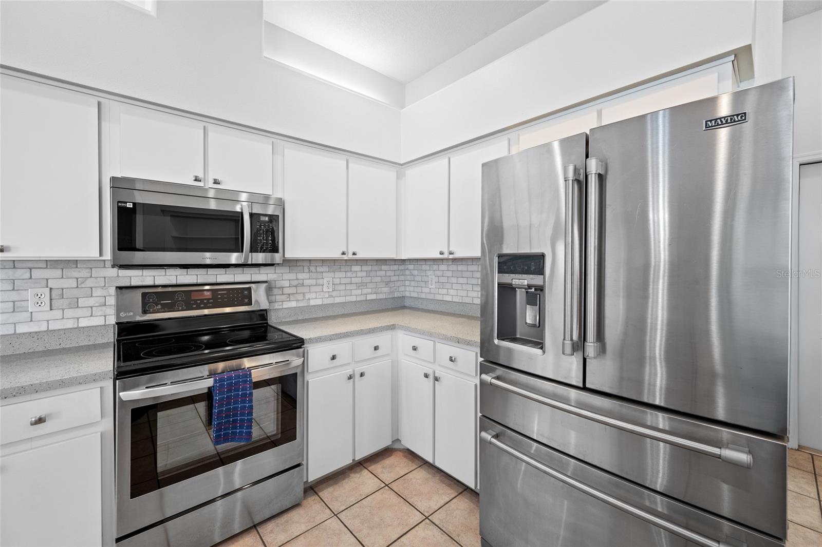 1648 WOODRIDGE COURT, Lutz, FL 33559