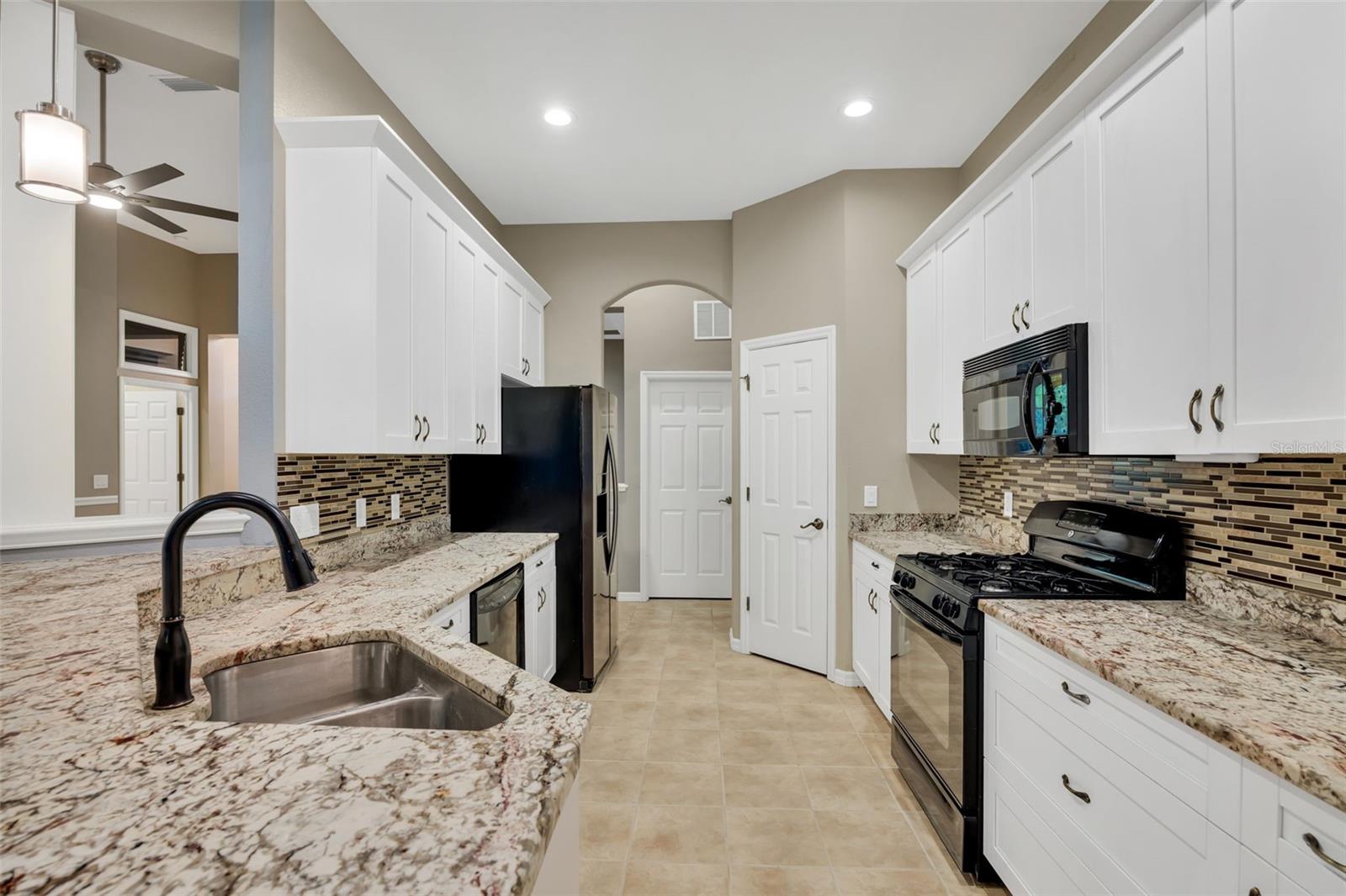 12639 CARA CARA LOOP, Bradenton, FL 34212 12639 CARA CARA LOOP, Bradenton, FL 34212