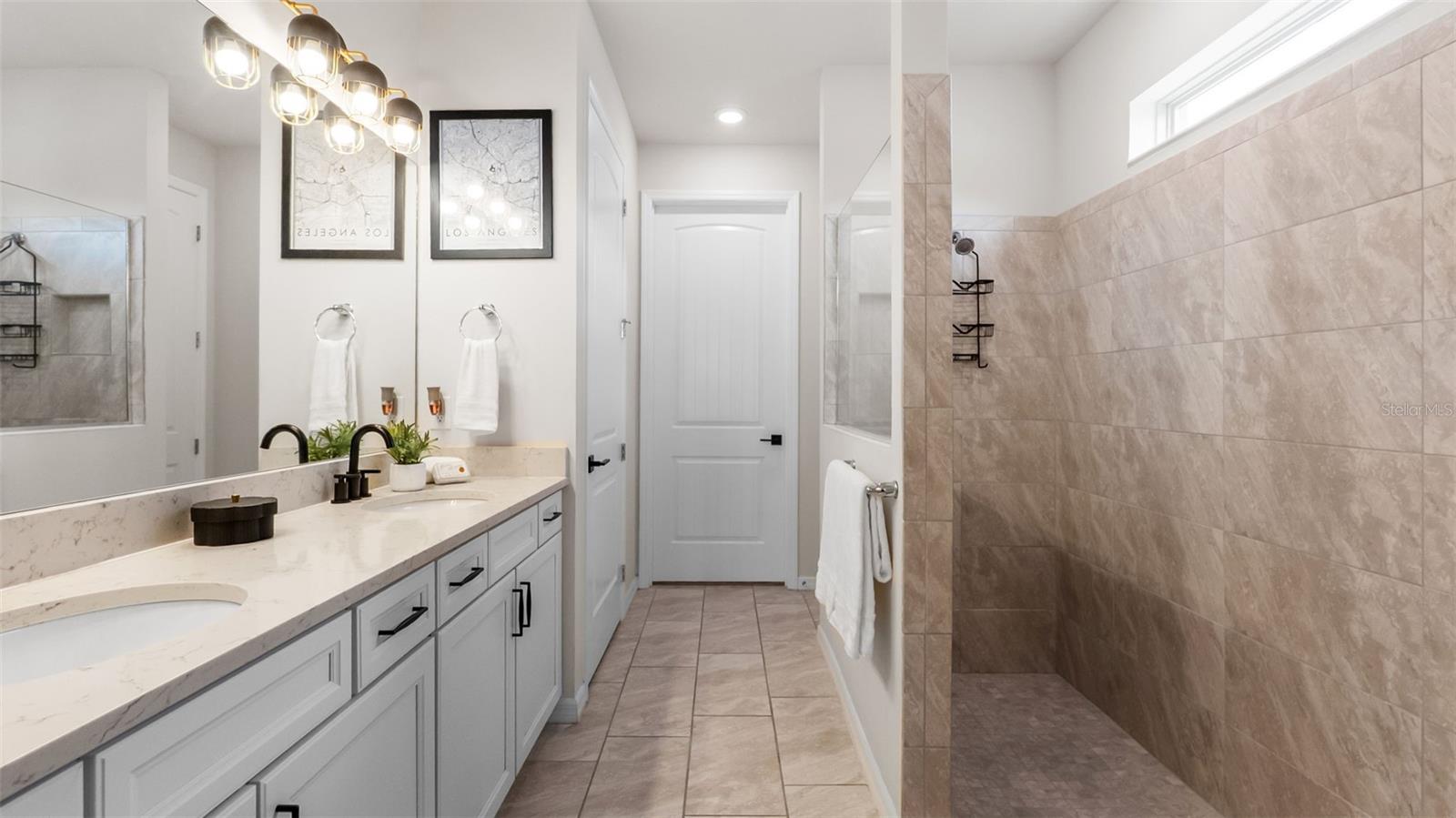 Primary En-Suite
