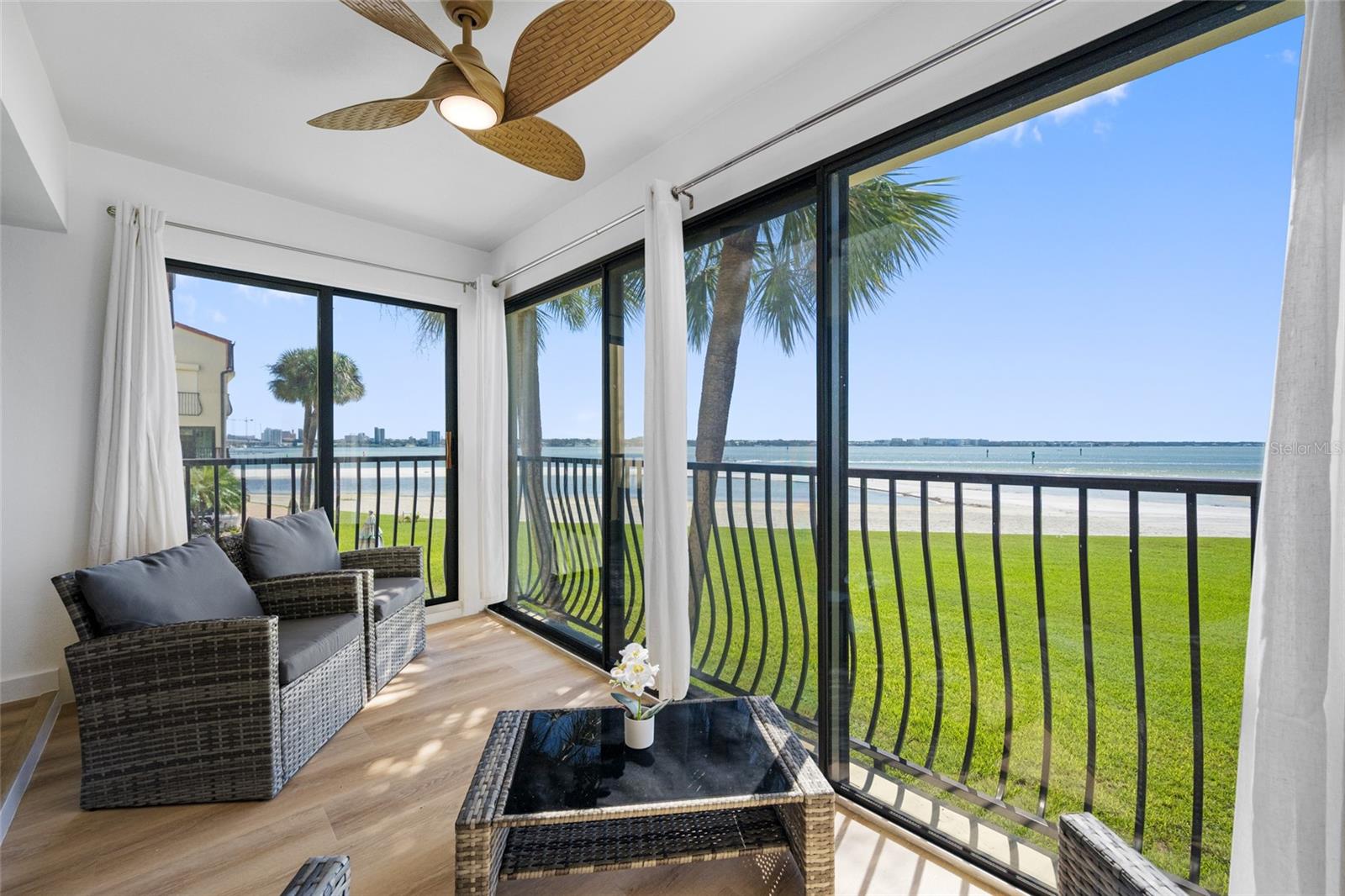 865 S GULFVIEW BOULEVARD, #202, Clearwater, FL 33767