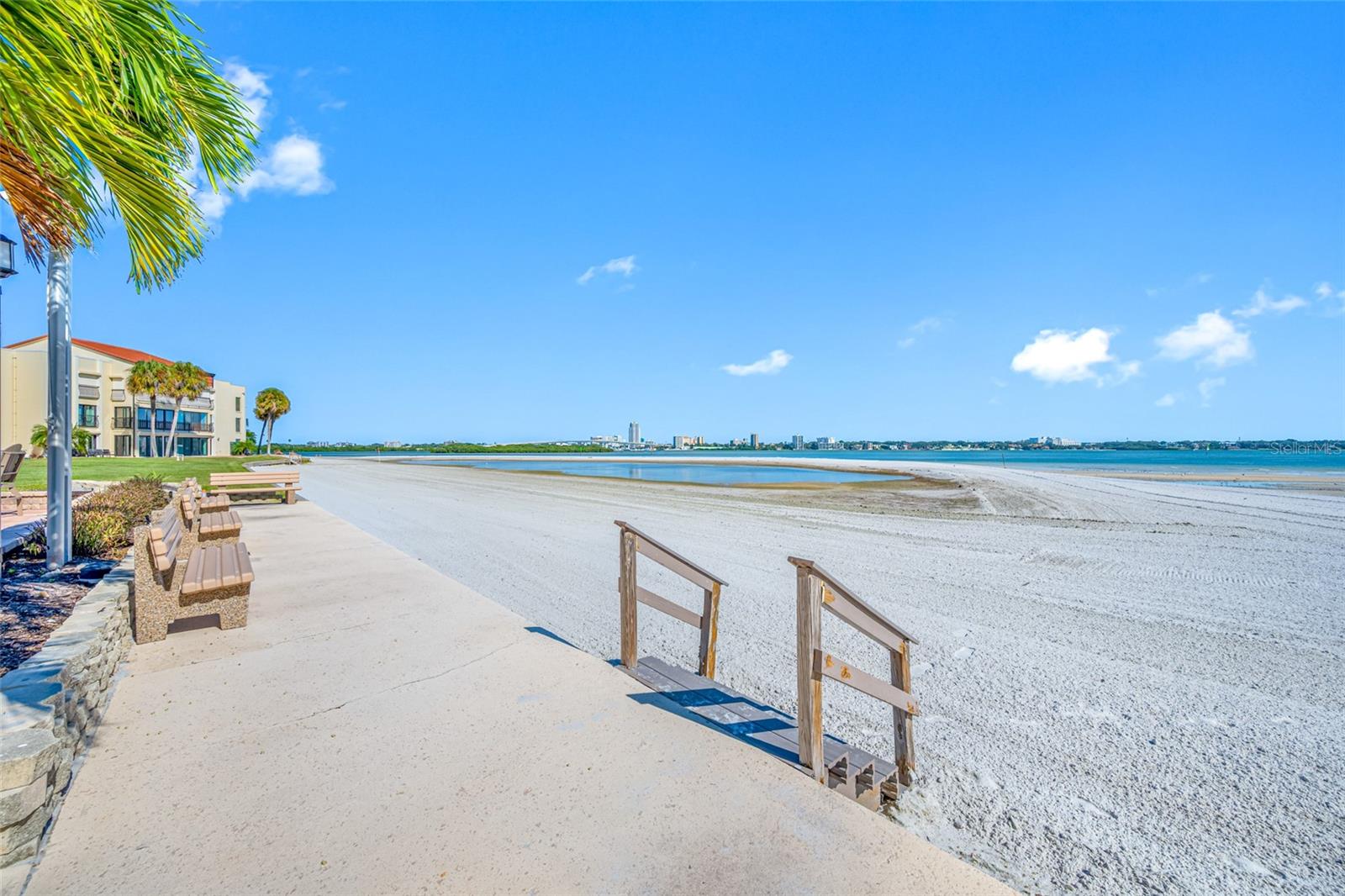 865 S GULFVIEW BOULEVARD, #202, Clearwater, FL 33767
