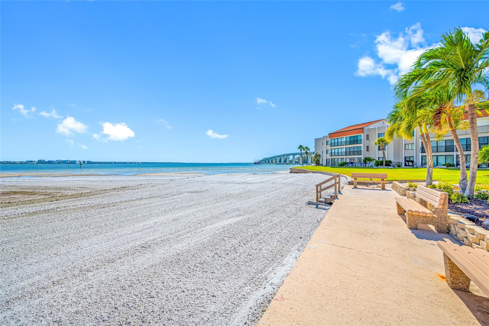 865 S GULFVIEW BOULEVARD, #202, Clearwater, FL 33767