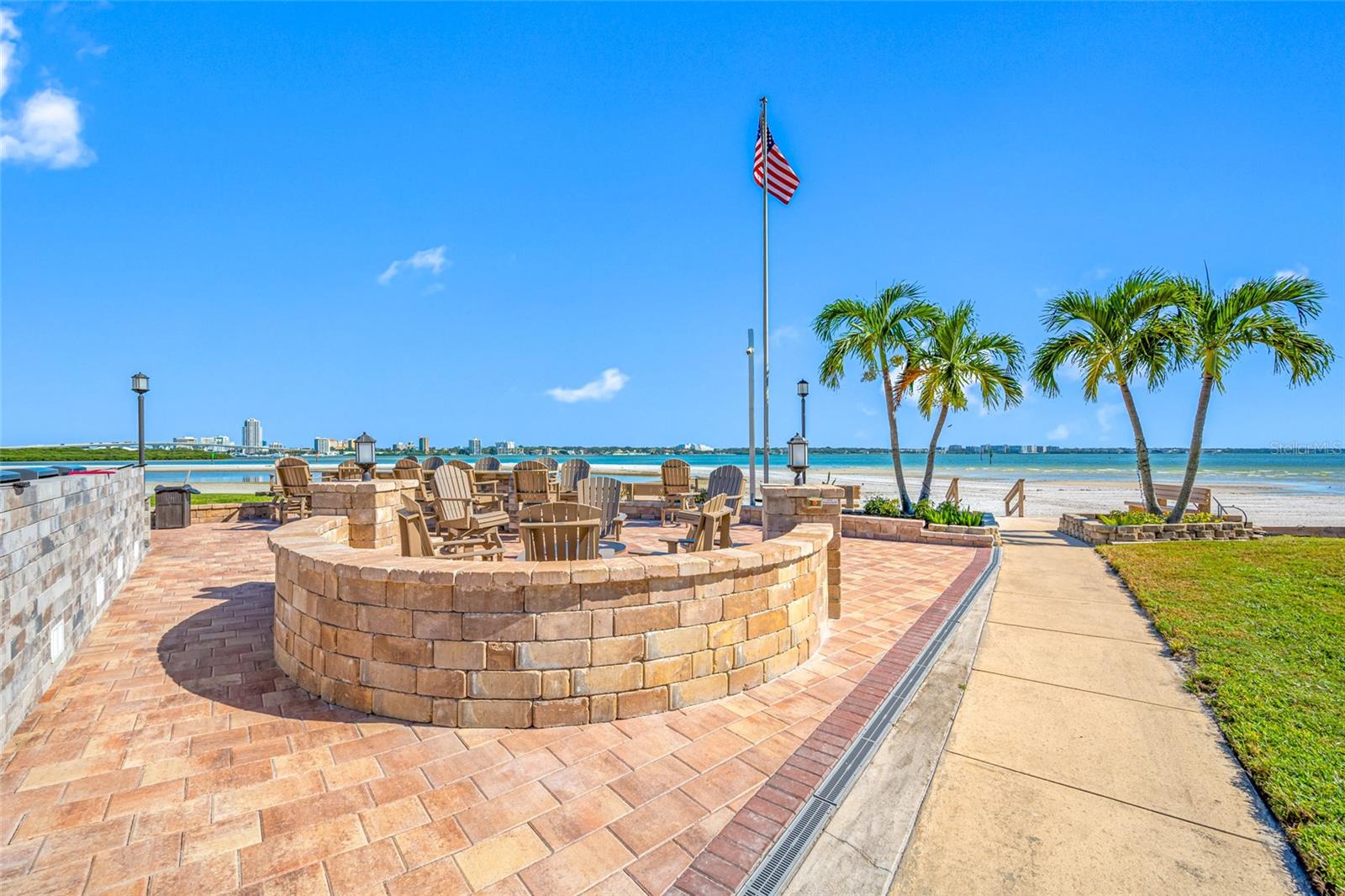 865 S GULFVIEW BOULEVARD, #202, Clearwater, FL 33767
