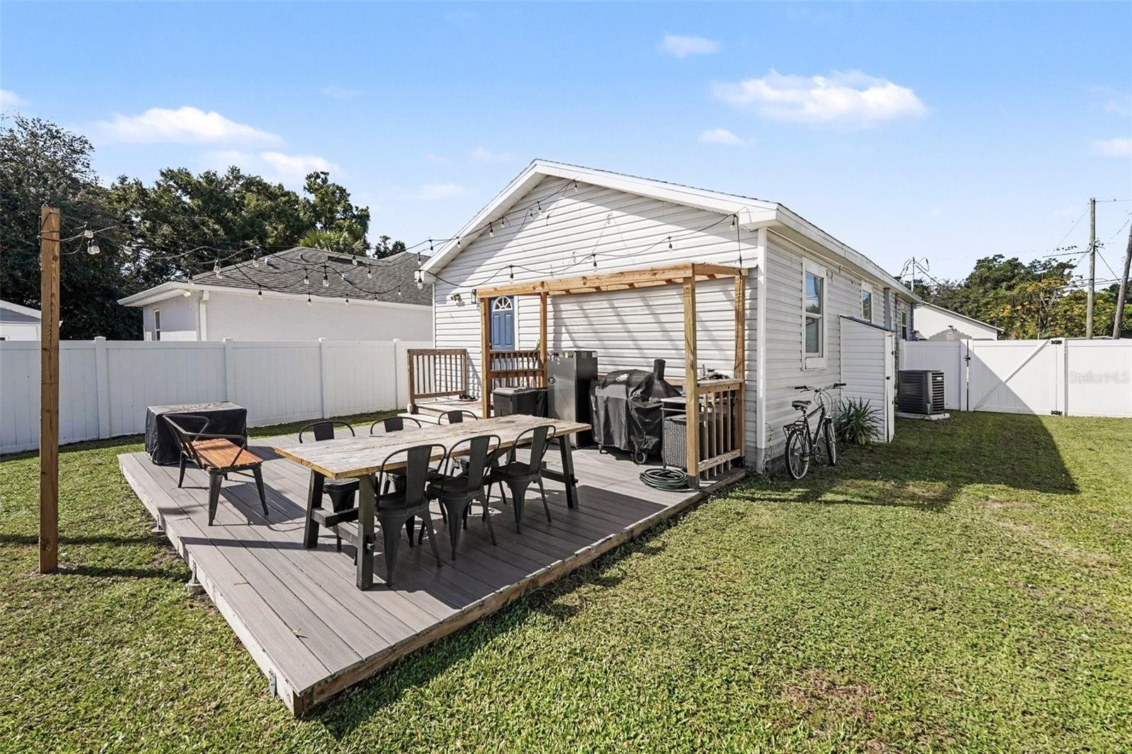 2711 N 33RD STREET, Tampa, FL 33605