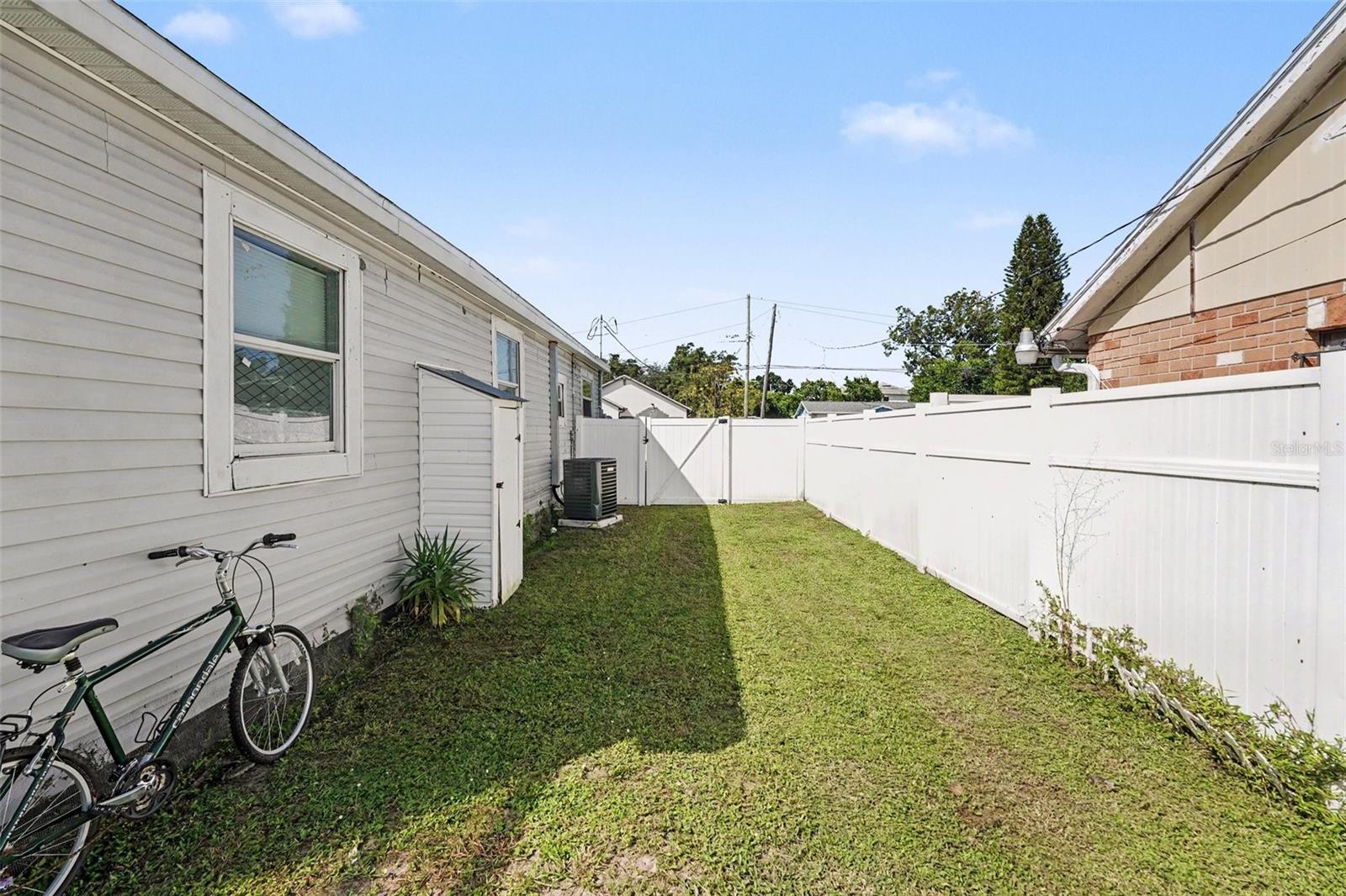 2711 N 33RD STREET, Tampa, FL 33605