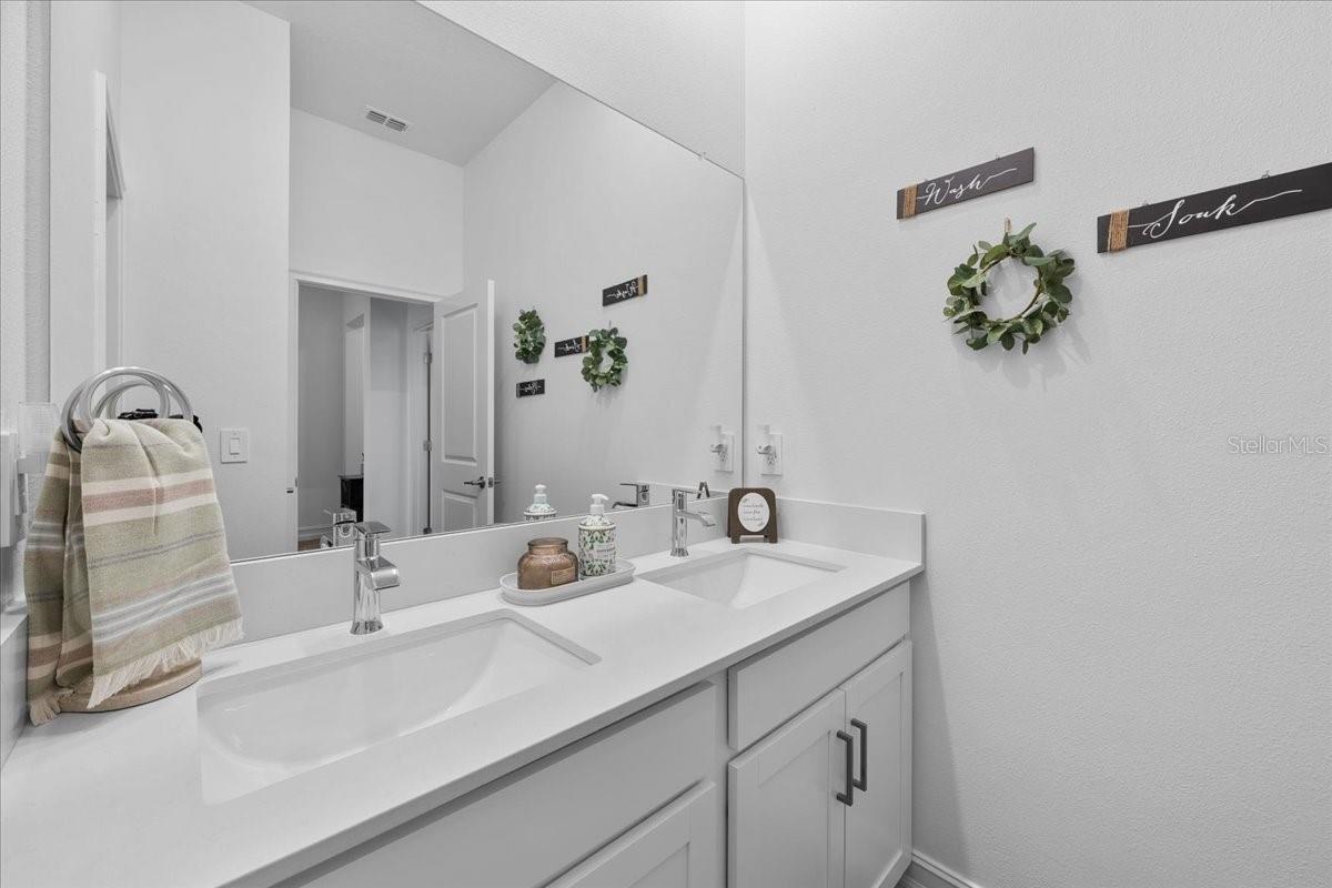 12421 BERGSTROM BAY DRIVE, Riverview, FL 33579
