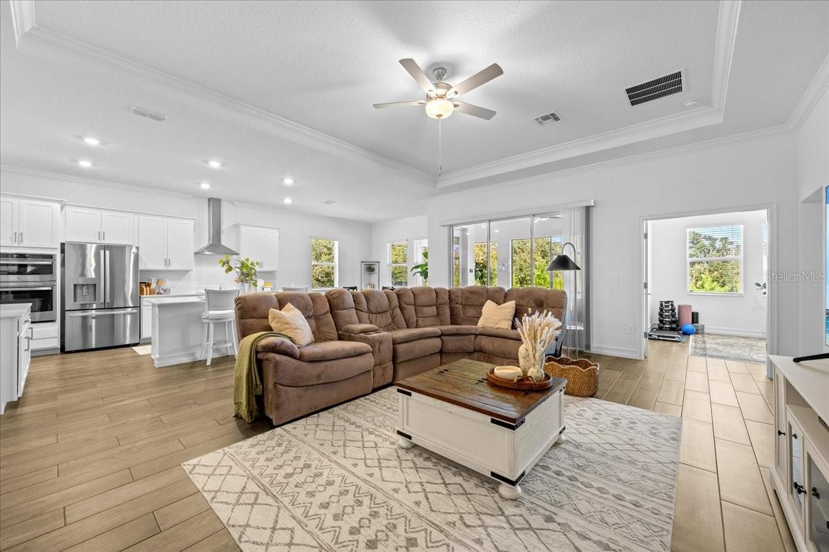 12421 BERGSTROM BAY DRIVE, Riverview, FL 33579