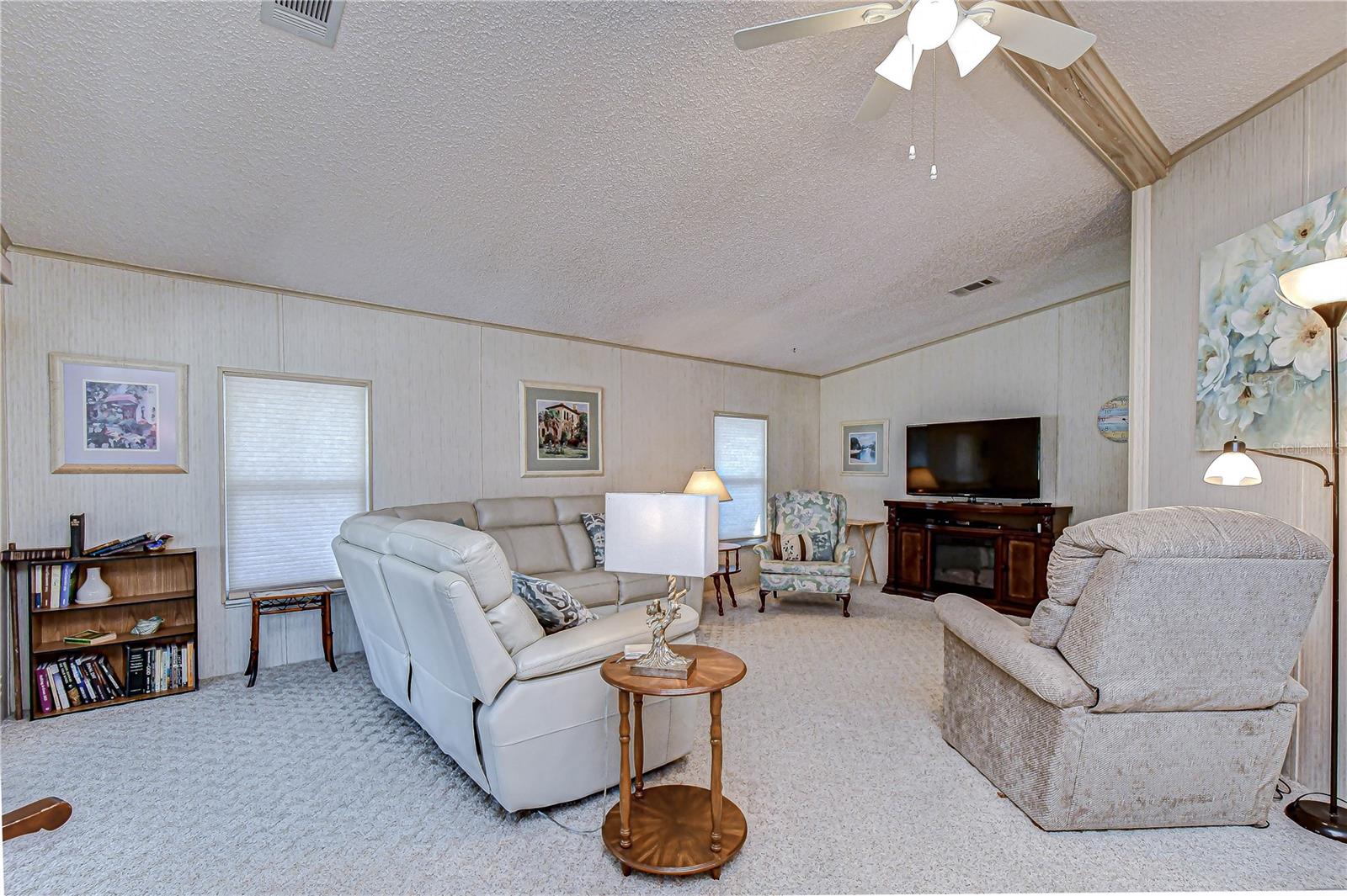 4843 BLANCO DRIVE, Zephyrhills, FL 33541
