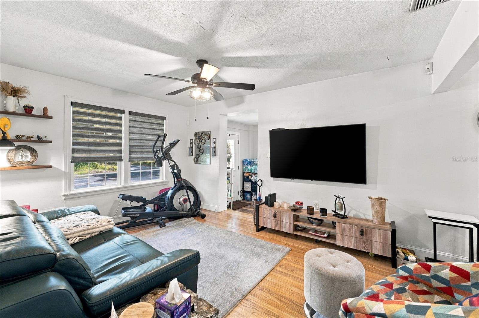 1427 E COMANCHE AVENUE, Tampa, FL 33604