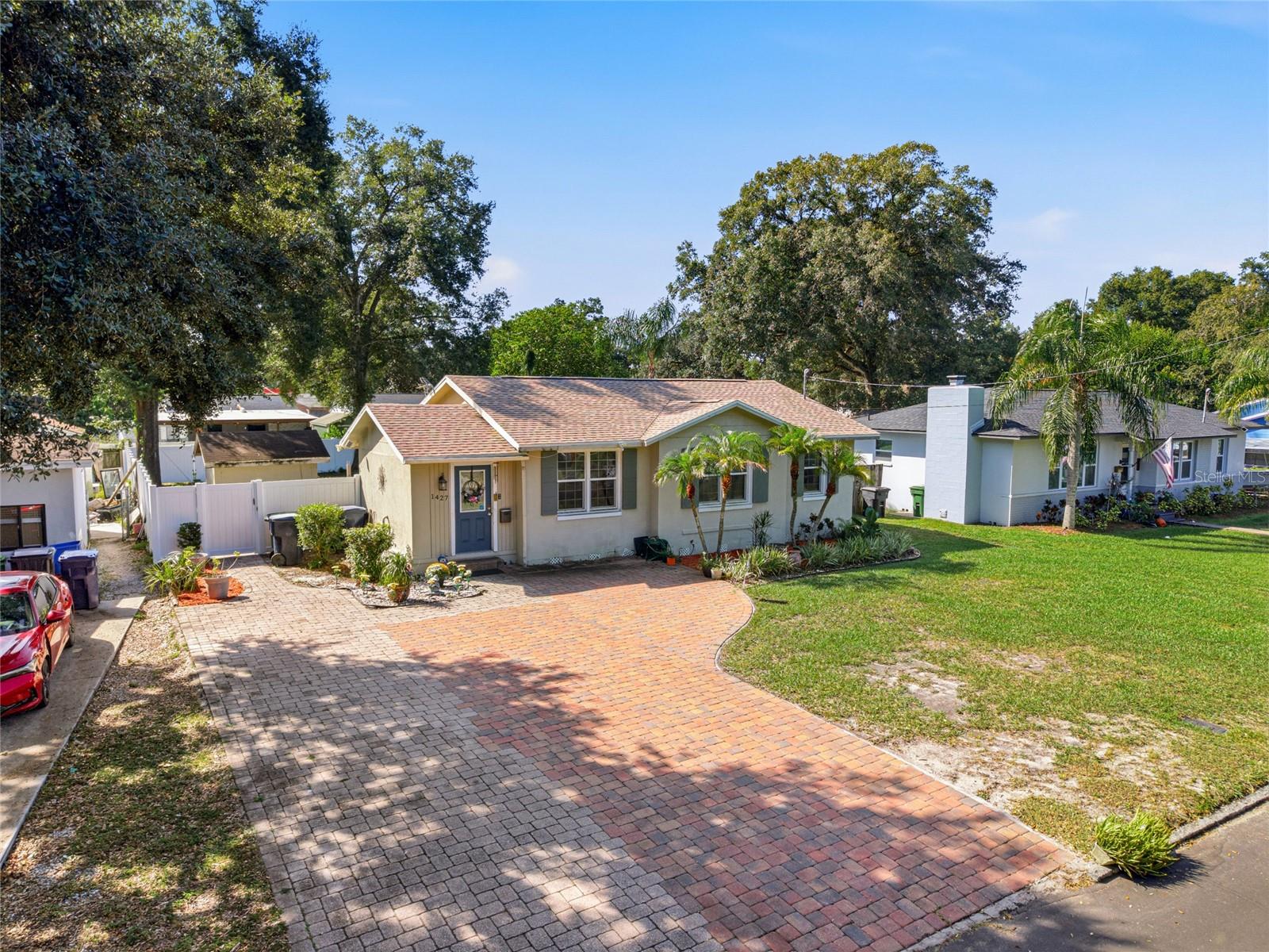 1427 E COMANCHE AVENUE, Tampa, FL 33604