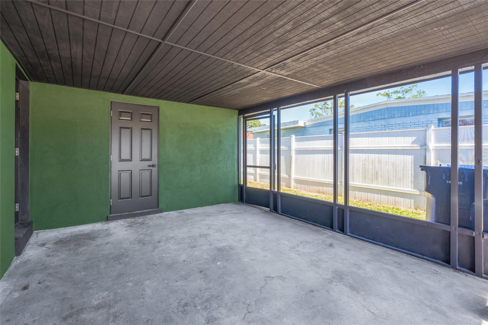 4003 W MONTGOMERY TERRACE, Tampa, FL 33616