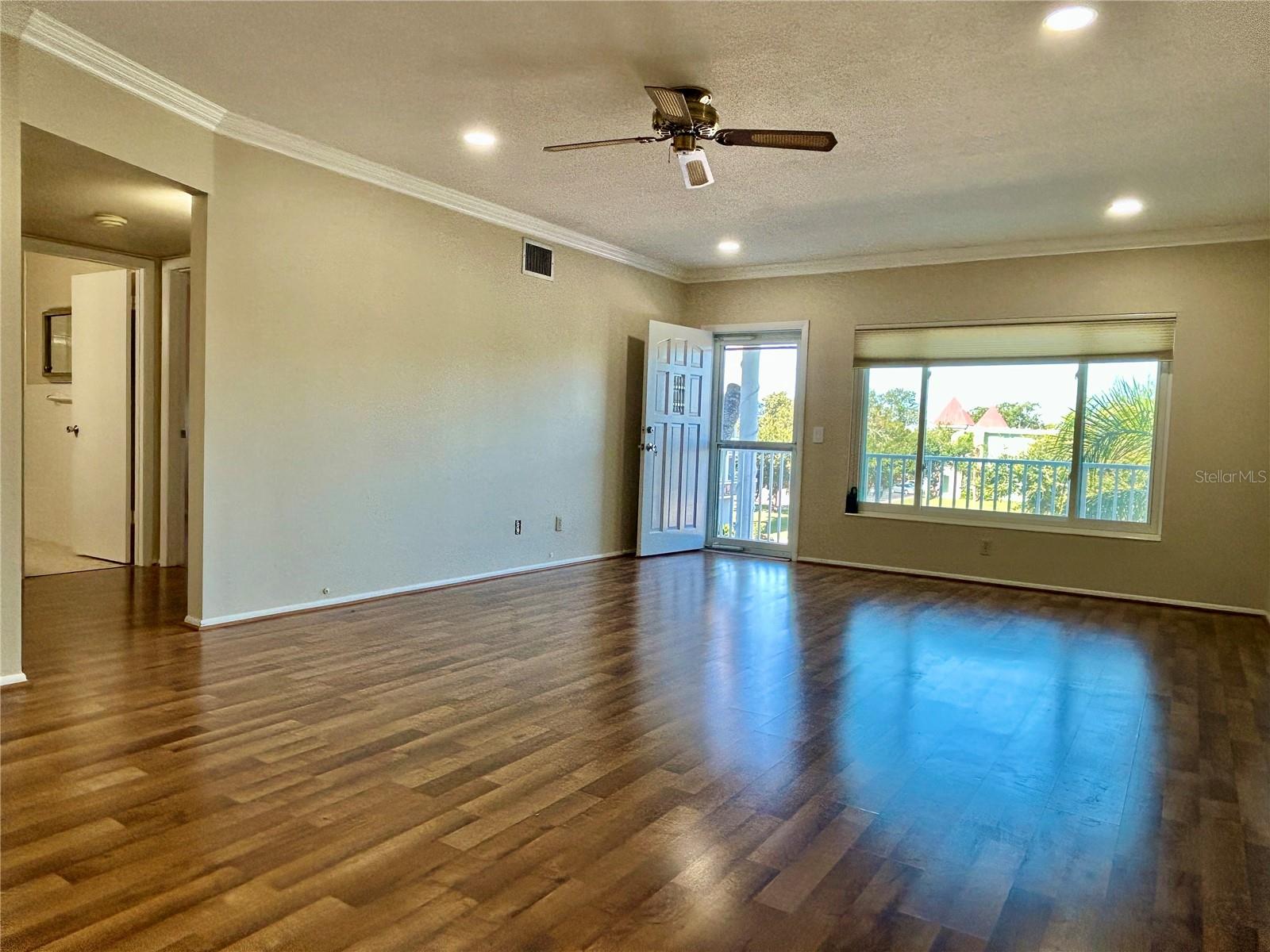 2381 ECUADORIAN WAY, #45, Clearwater, FL 33763