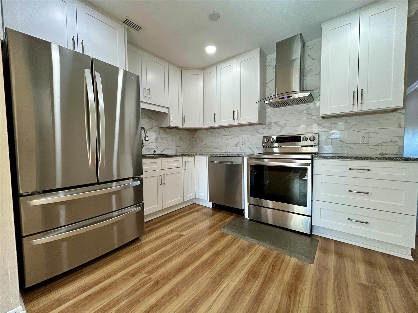 2381 ECUADORIAN WAY, #45, Clearwater, FL 33763