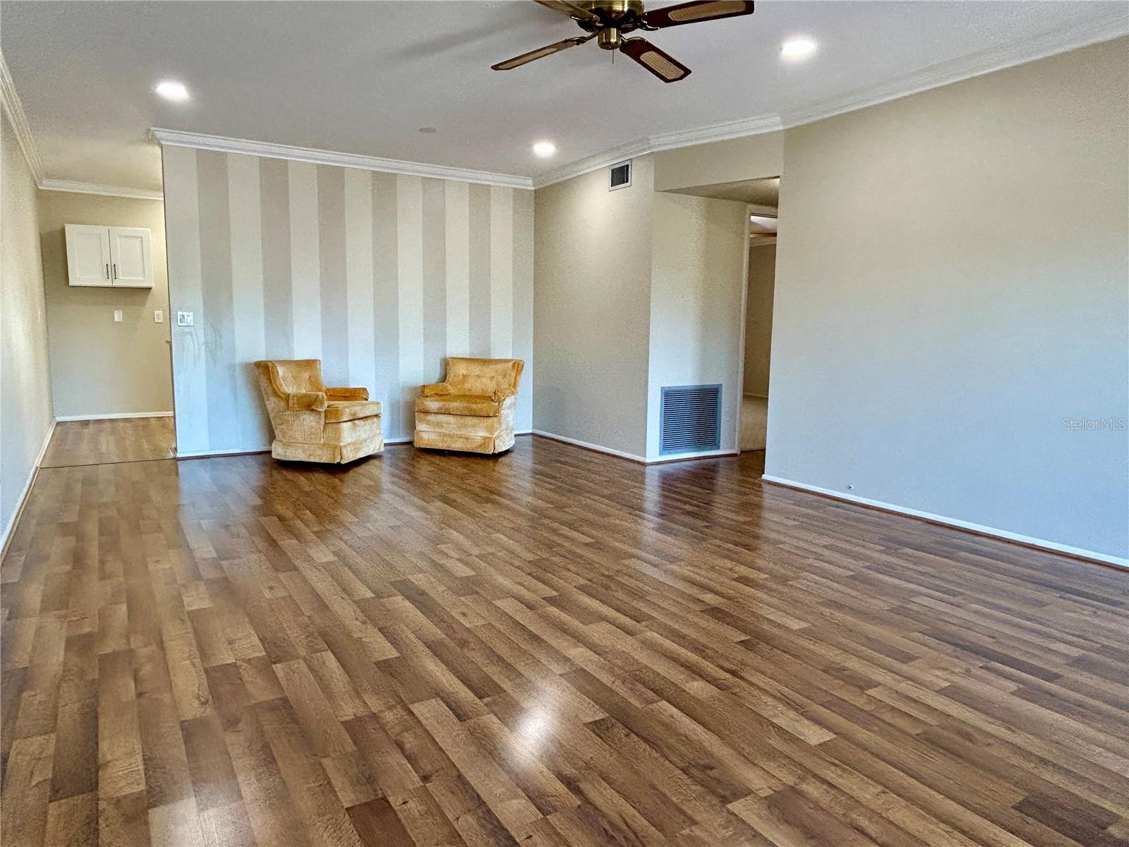 2381 ECUADORIAN WAY, #45, Clearwater, FL 33763
