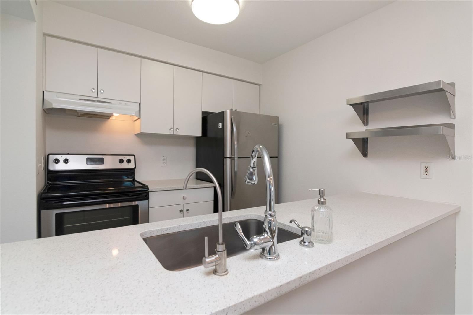 527 S LINCOLN AVENUE, #A205, Tampa, FL 33609