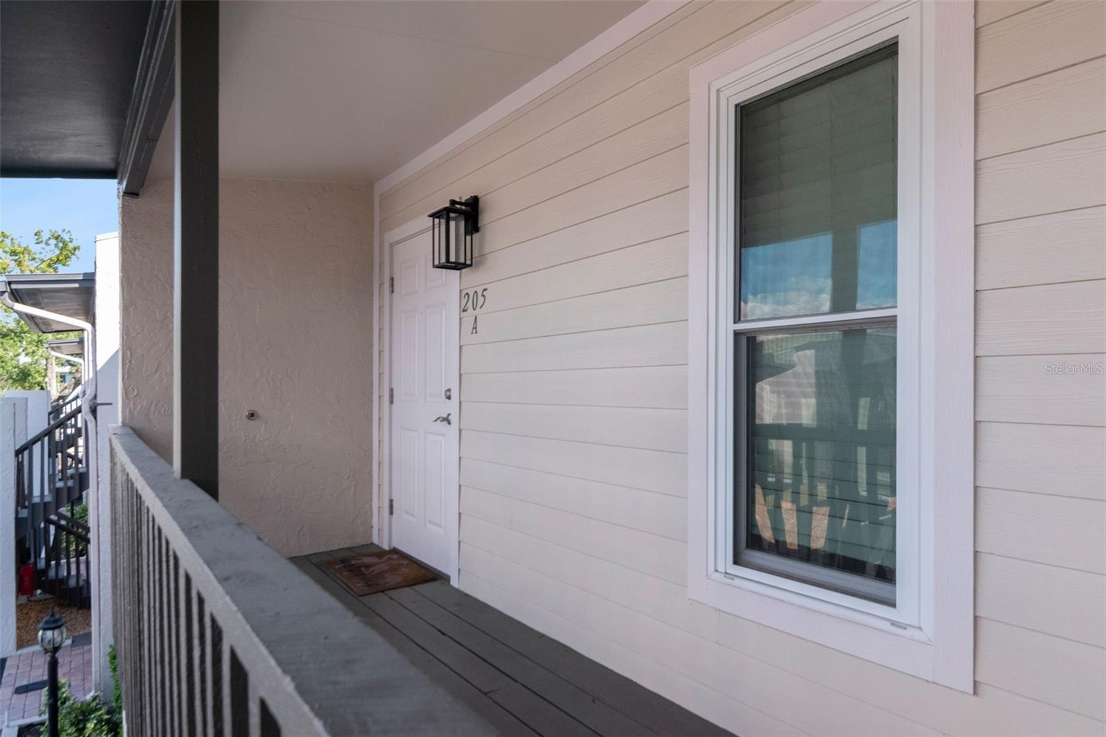 second floor unit - no neighbors above you! second floor unit - no neighbors above you!