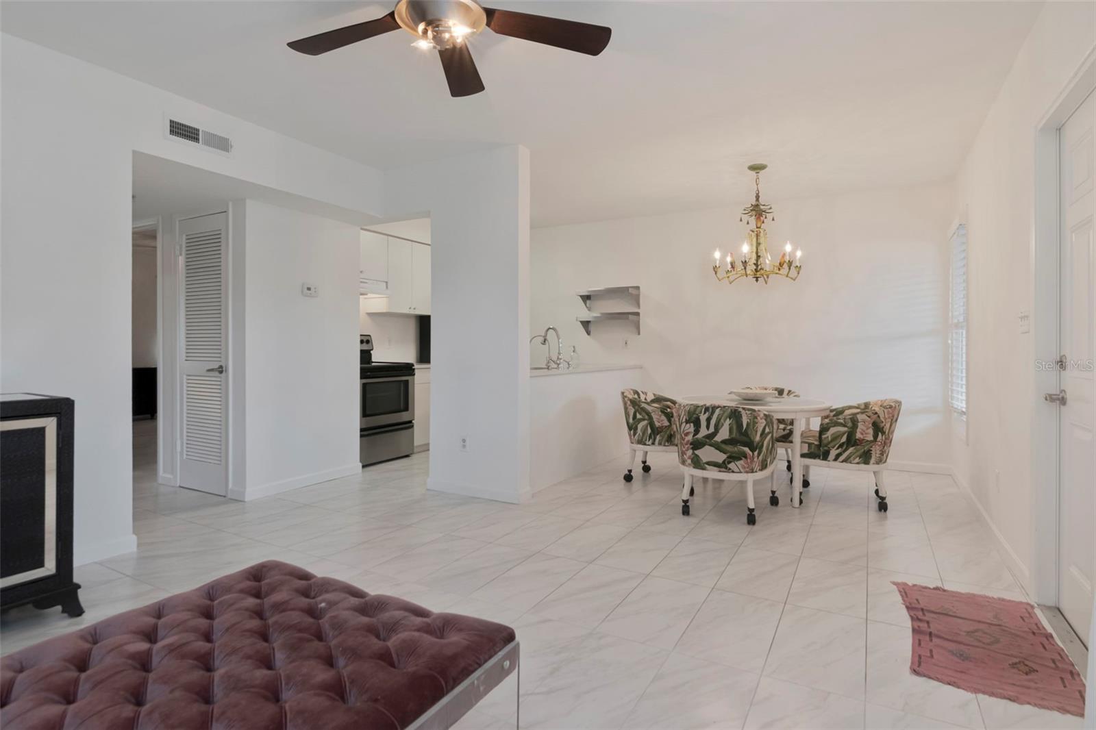 527 S LINCOLN AVENUE, #A205, Tampa, FL 33609 527 S LINCOLN AVENUE, #A205, Tampa, FL 33609