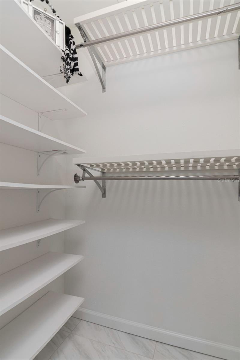 Walk in closet