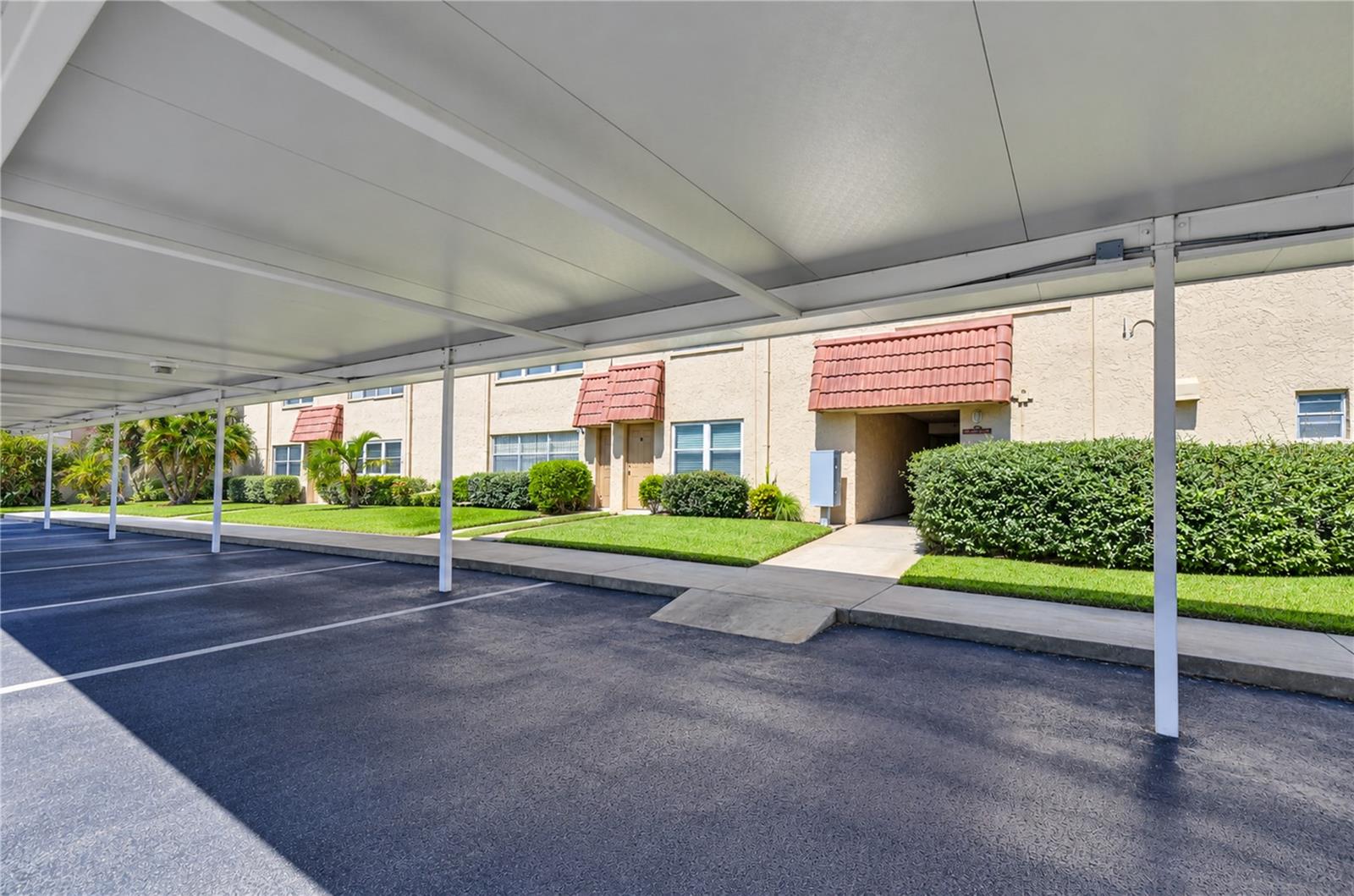 10037 62ND TERRACE N, #9, St Petersburg, FL 33708