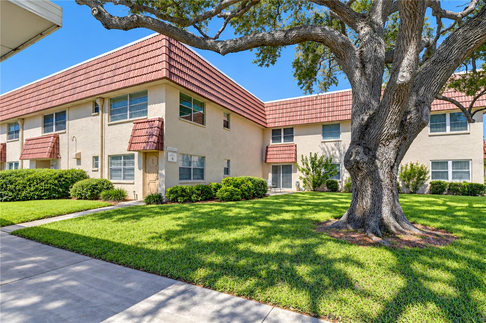 10037 62ND TERRACE N, #9, St Petersburg, FL 33708