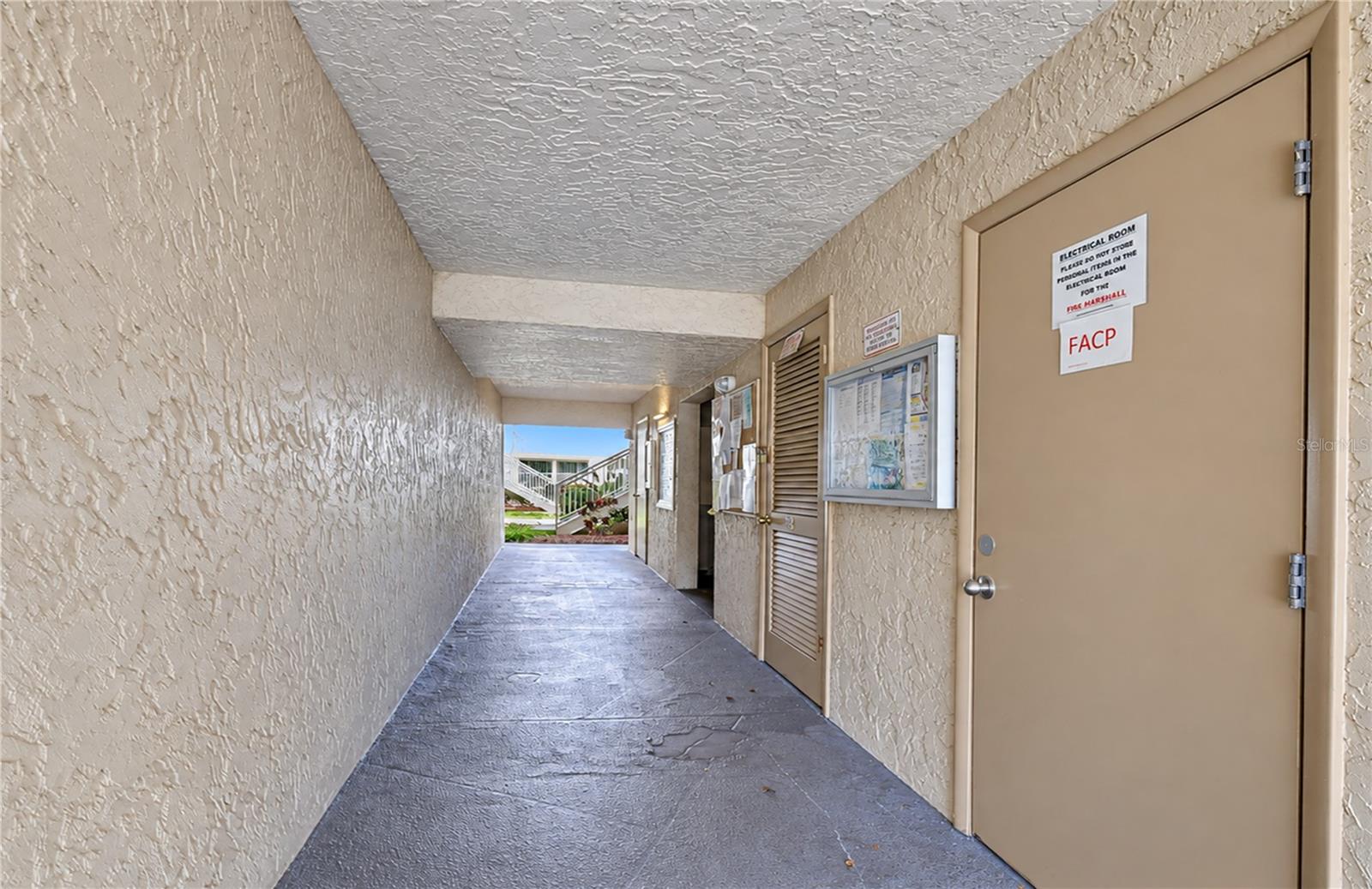 10037 62ND TERRACE N, #9, St Petersburg, FL 33708