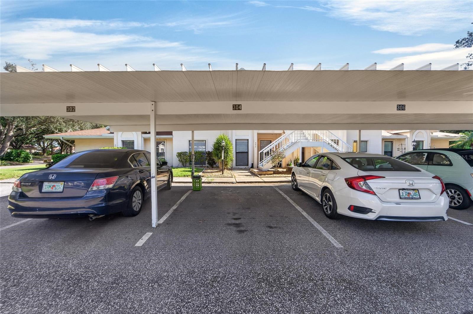 304 KNOTTWOOD COURT, #304, Sun City Center, FL 33573