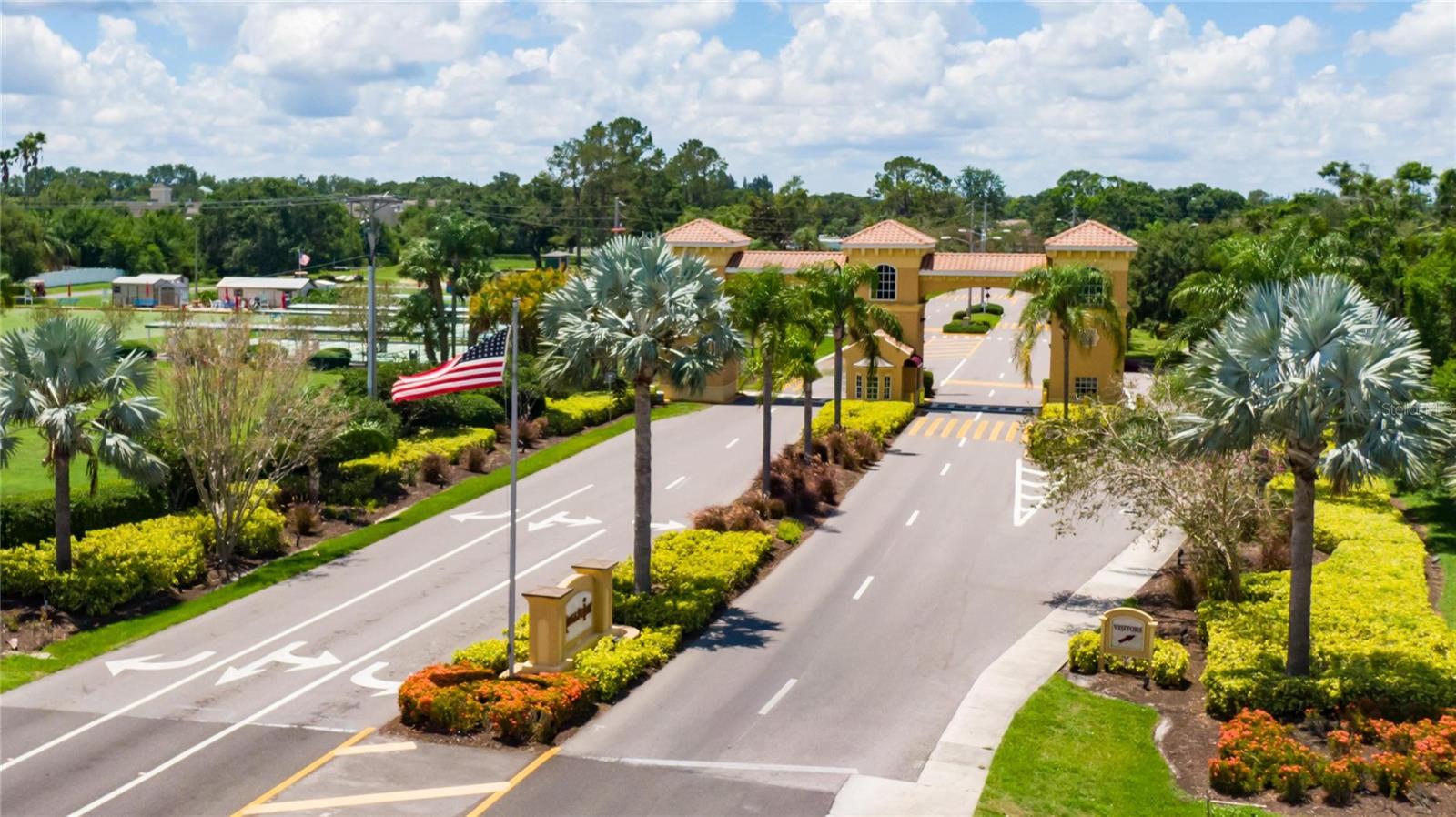 304 KNOTTWOOD COURT, #304, Sun City Center, FL 33573