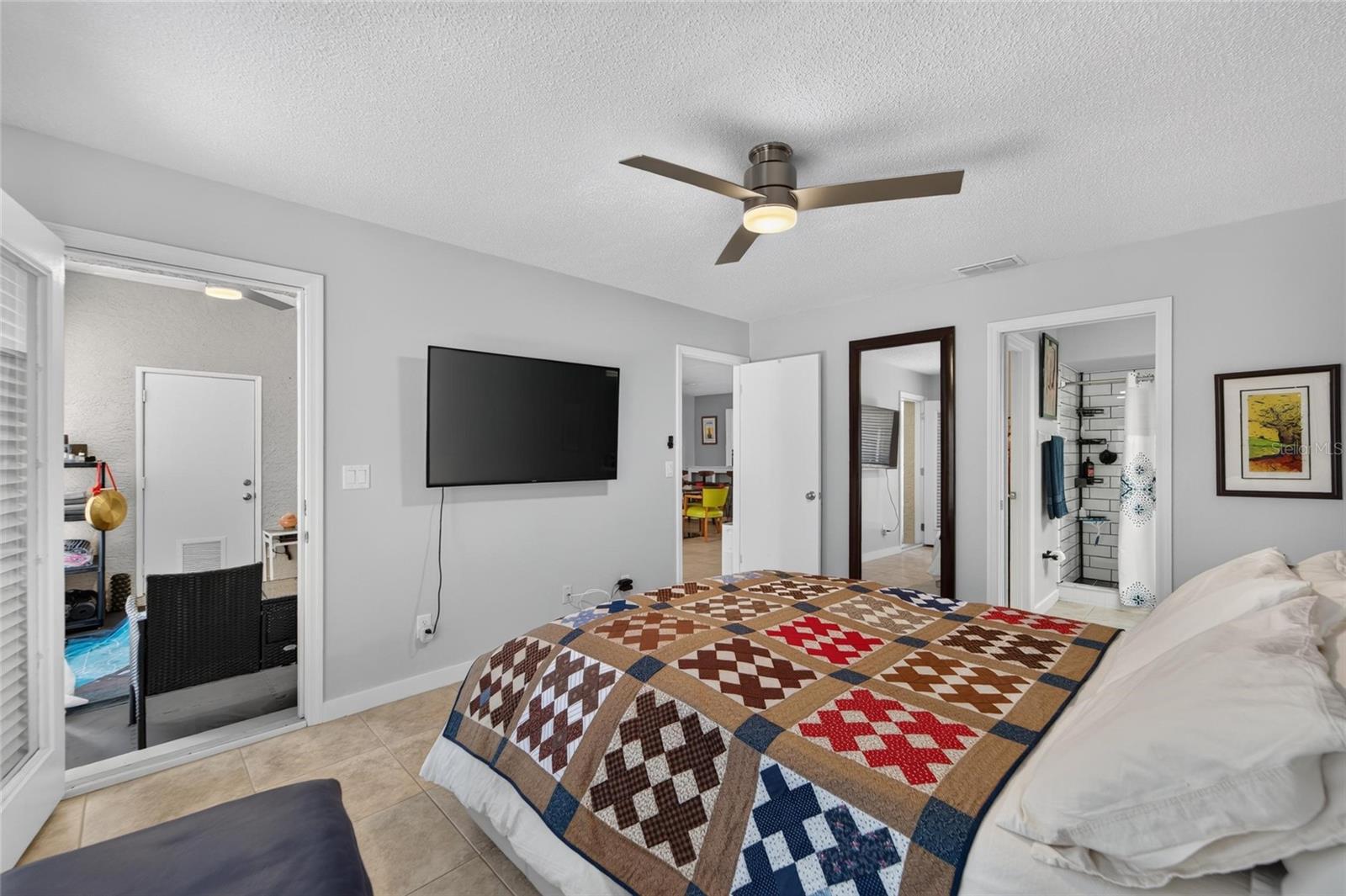 304 KNOTTWOOD COURT, #304, Sun City Center, FL 33573