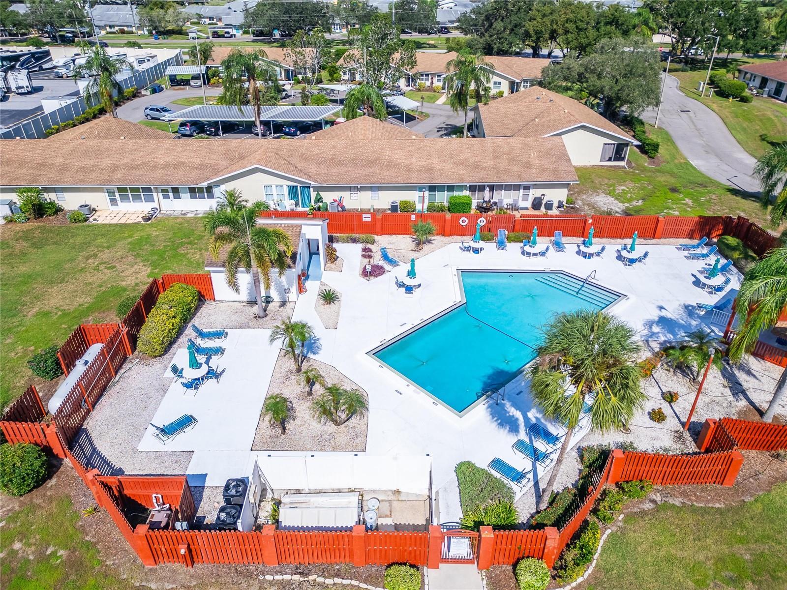 304 KNOTTWOOD COURT, #304, Sun City Center, FL 33573