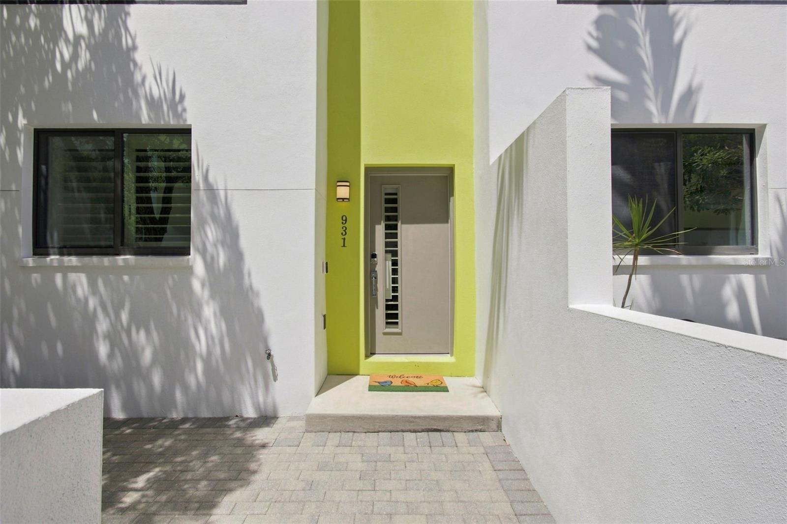 931 ARLINGTON AVENUE N, #1, St Petersburg, FL 33705 931 ARLINGTON AVENUE N, #1, St Petersburg, FL 33705