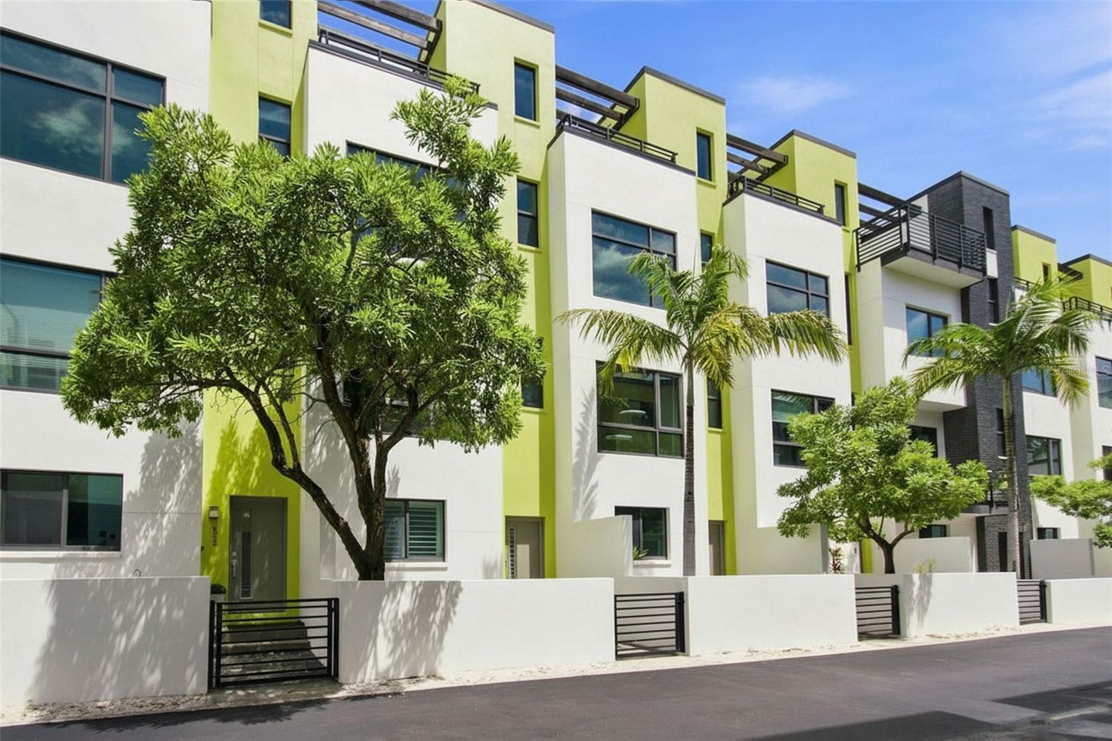 931 ARLINGTON AVENUE N, #1, St Petersburg, FL 33705 931 ARLINGTON AVENUE N, #1, St Petersburg, FL 33705