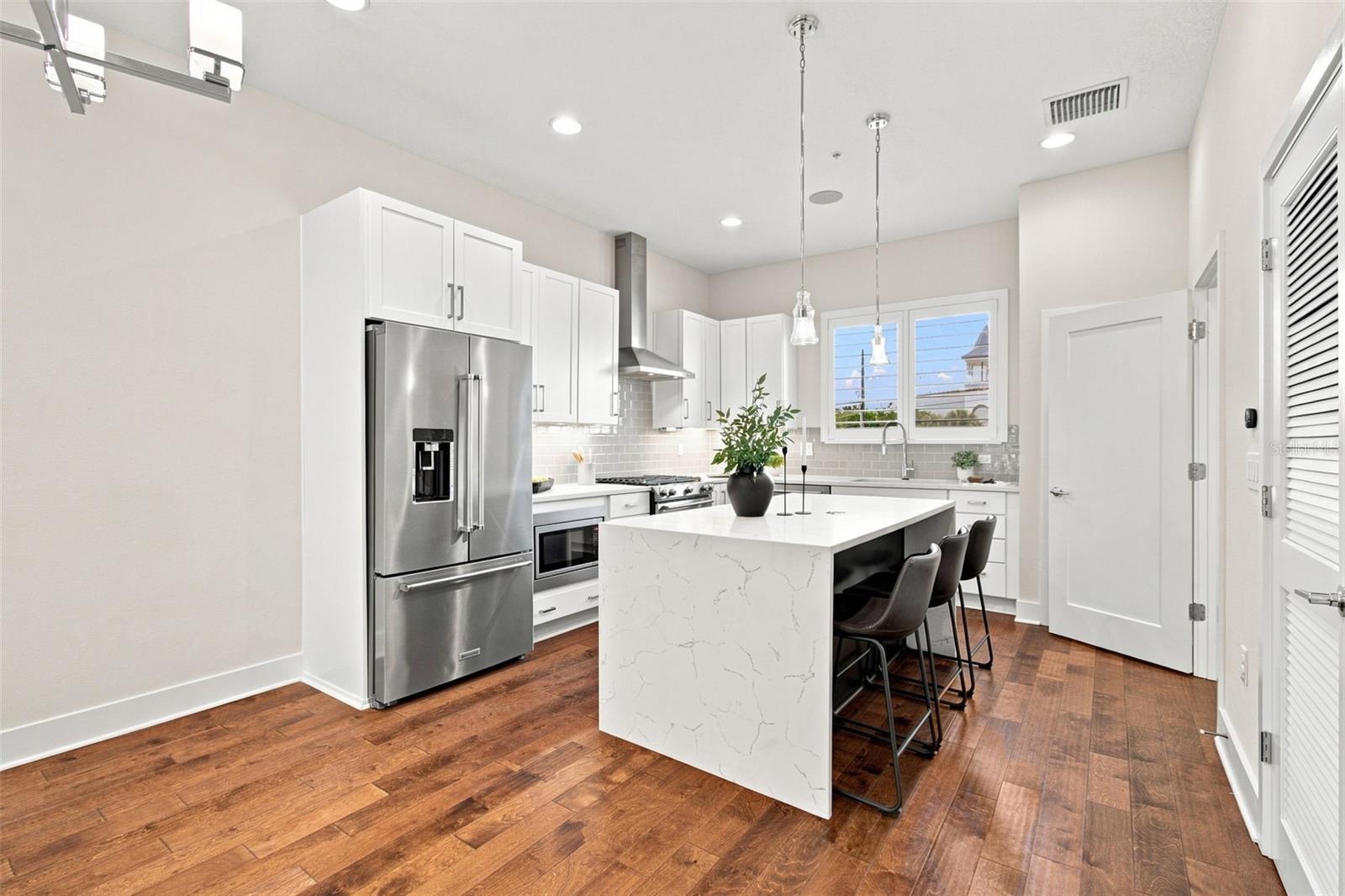 931 ARLINGTON AVENUE N, #1, St Petersburg, FL 33705