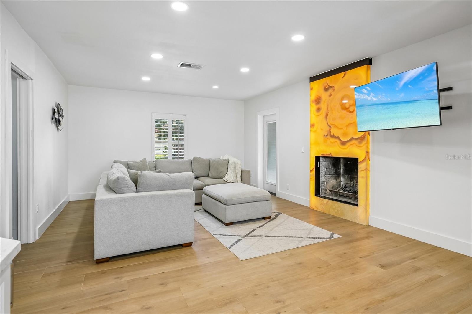 7100 PARK STREET S, St Petersburg, FL 33707