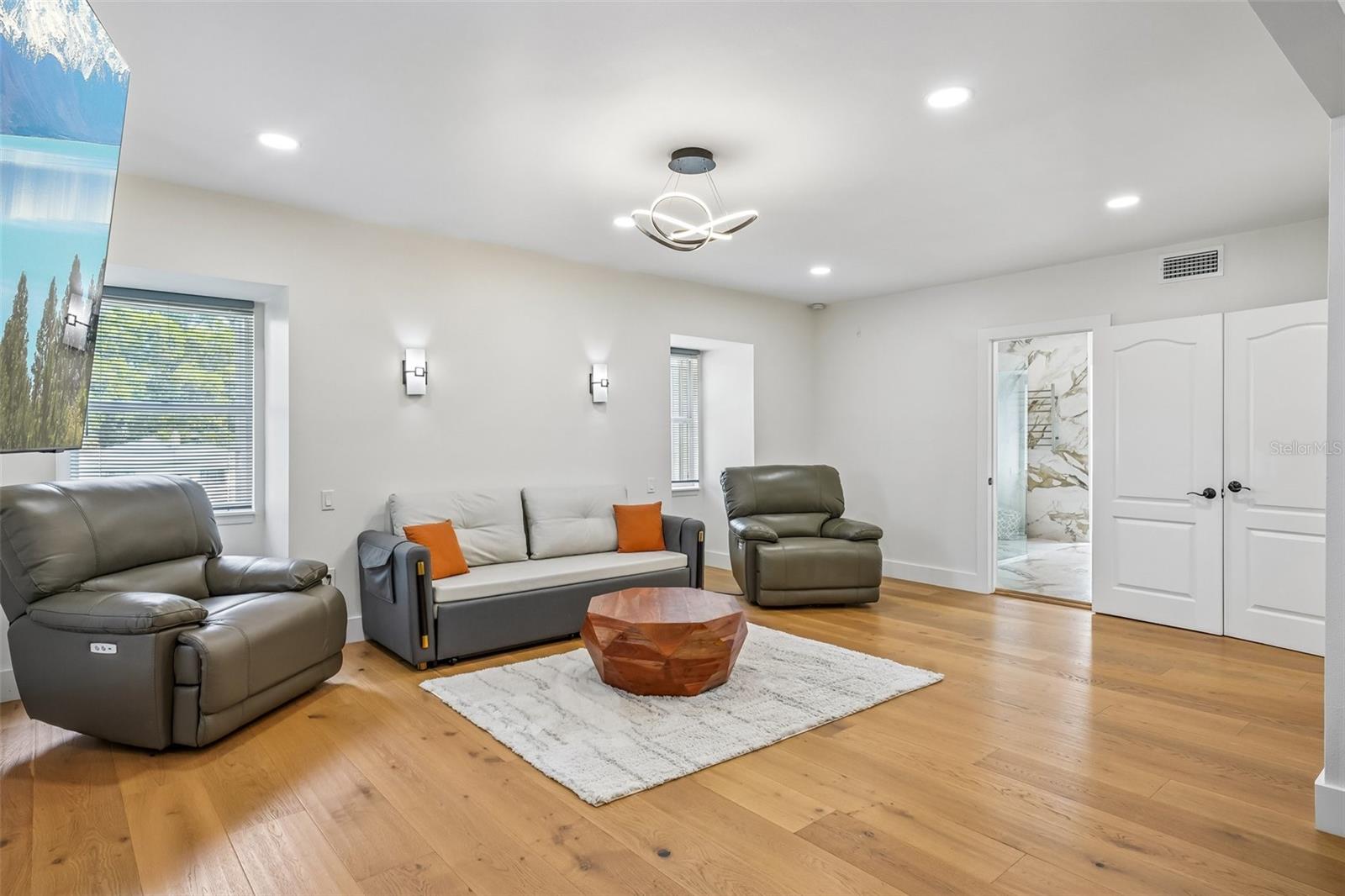 7100 PARK STREET S, St Petersburg, FL 33707