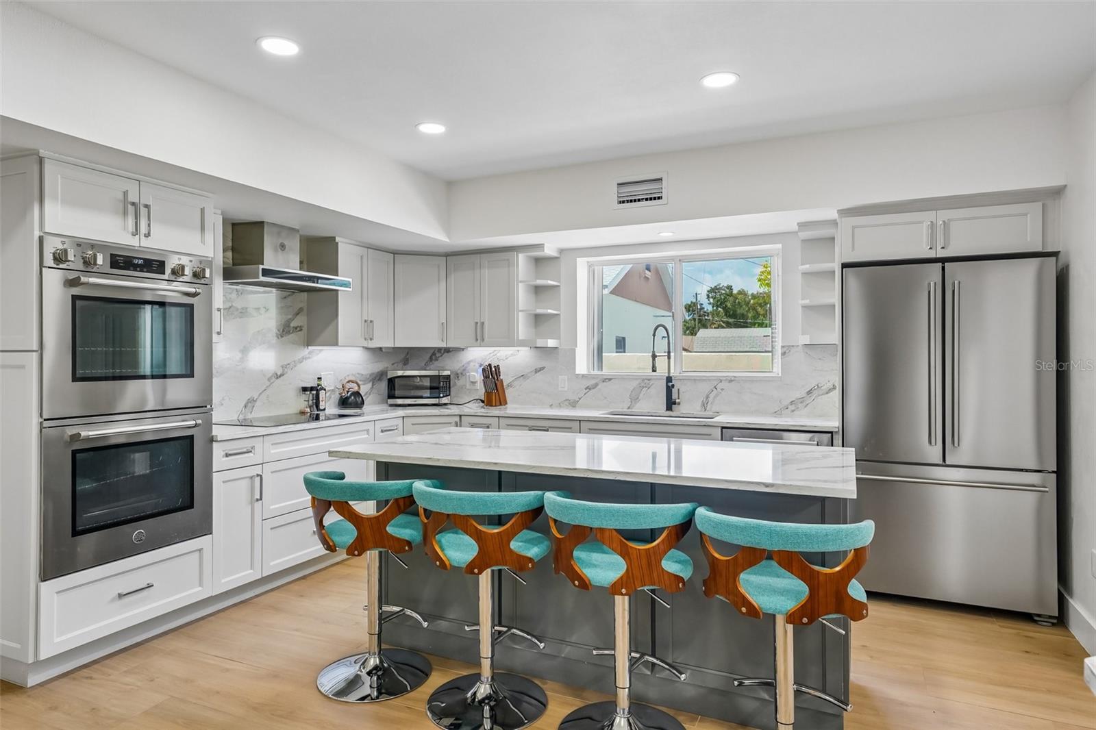 7100 PARK STREET S, St Petersburg, FL 33707