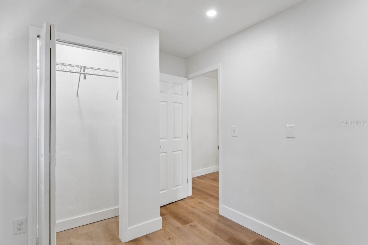 2929 EMERSON AVENUE S, St Petersburg, FL 33712