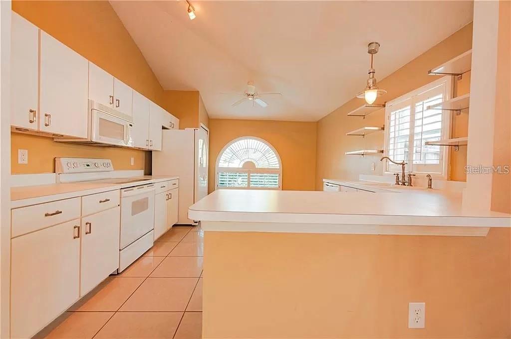 3904 IXORA COURT, Riverview, FL 33578