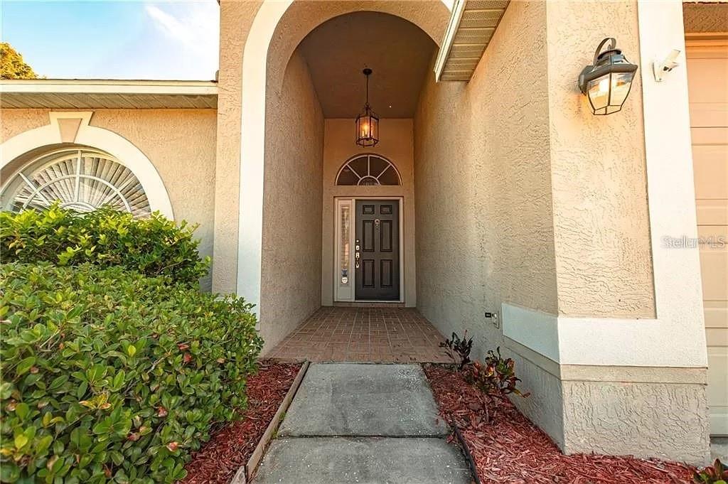 3904 IXORA COURT, Riverview, FL 33578