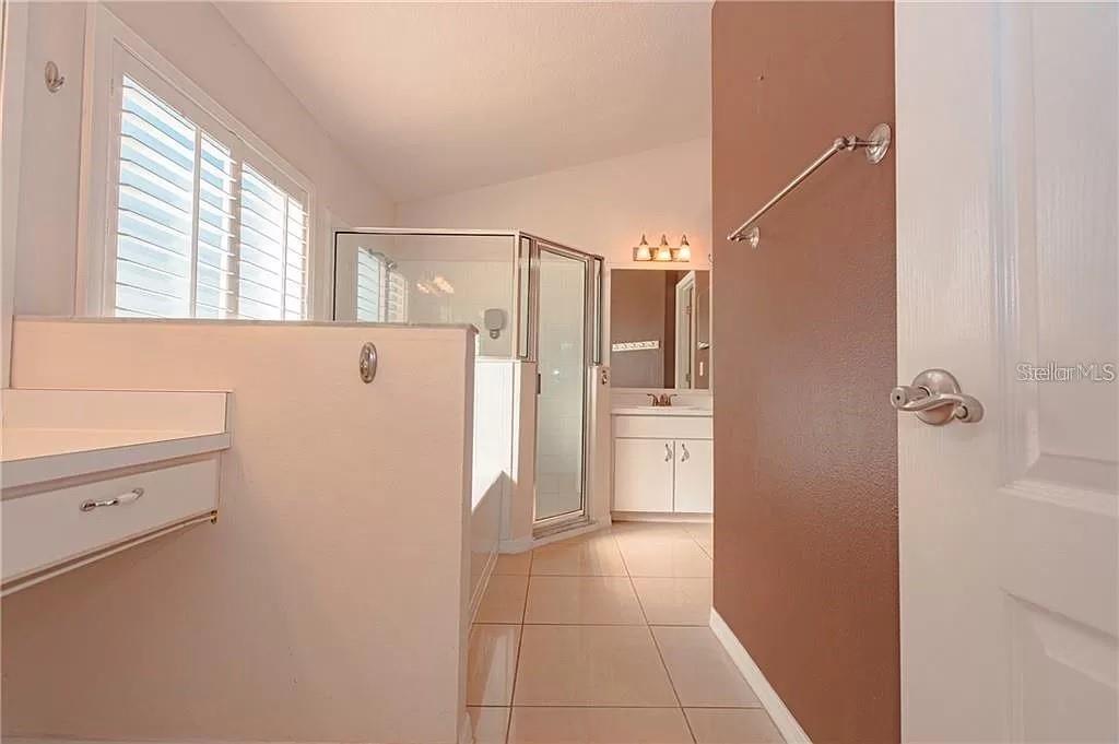 3904 IXORA COURT, Riverview, FL 33578