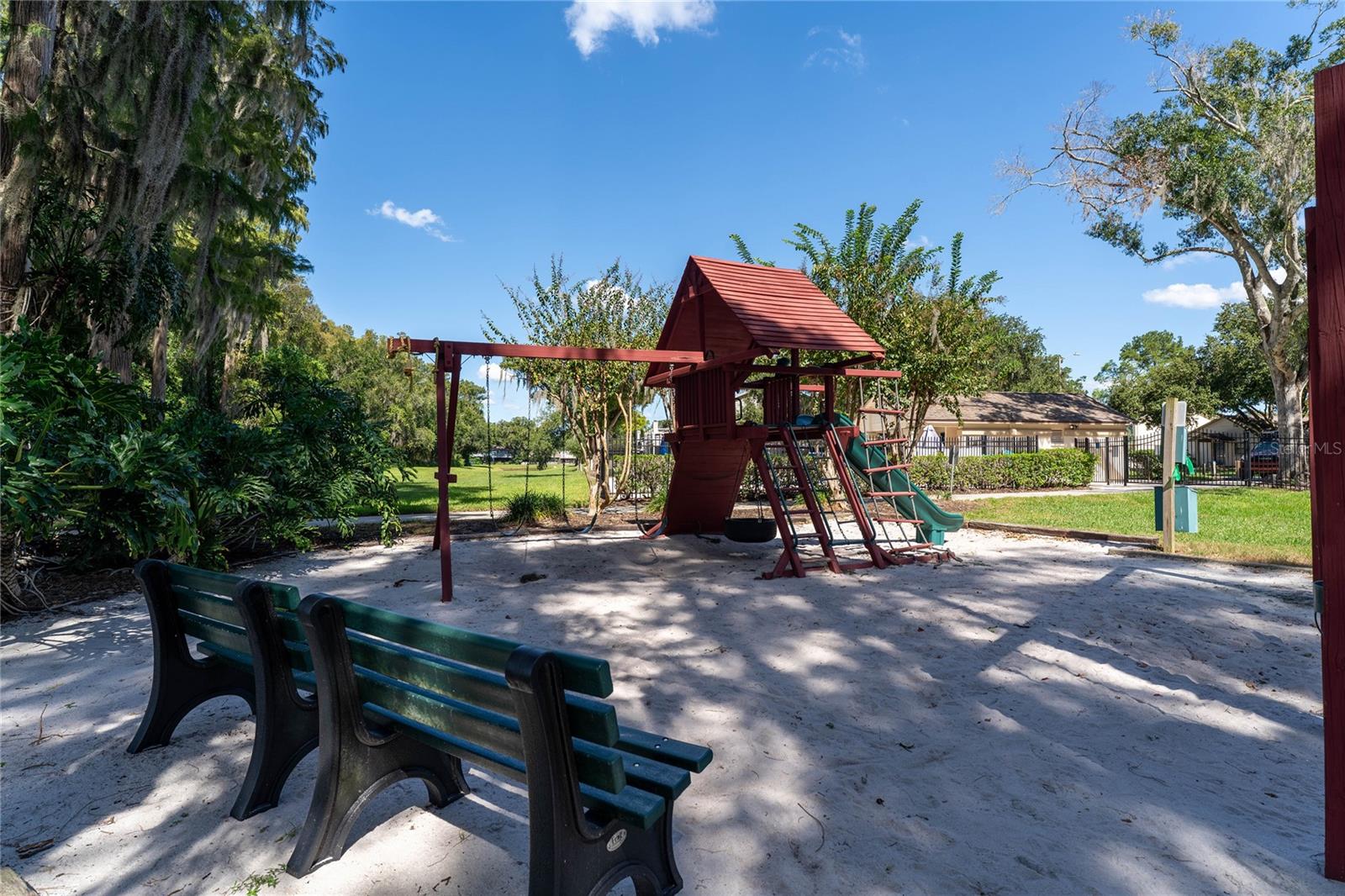 16867 LE CLARE SHORES DRIVE, Tampa, FL 33624