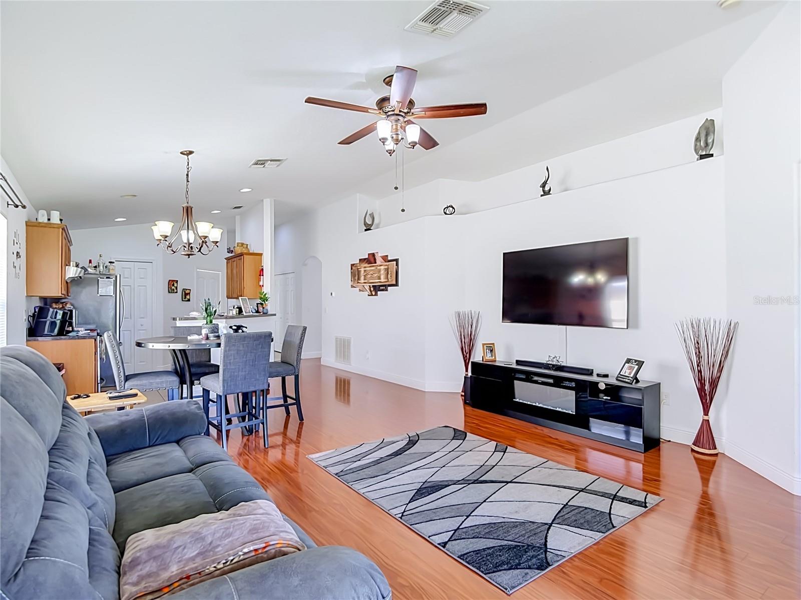 5533 TURTLE CROSSING LOOP, Tampa, FL 33625