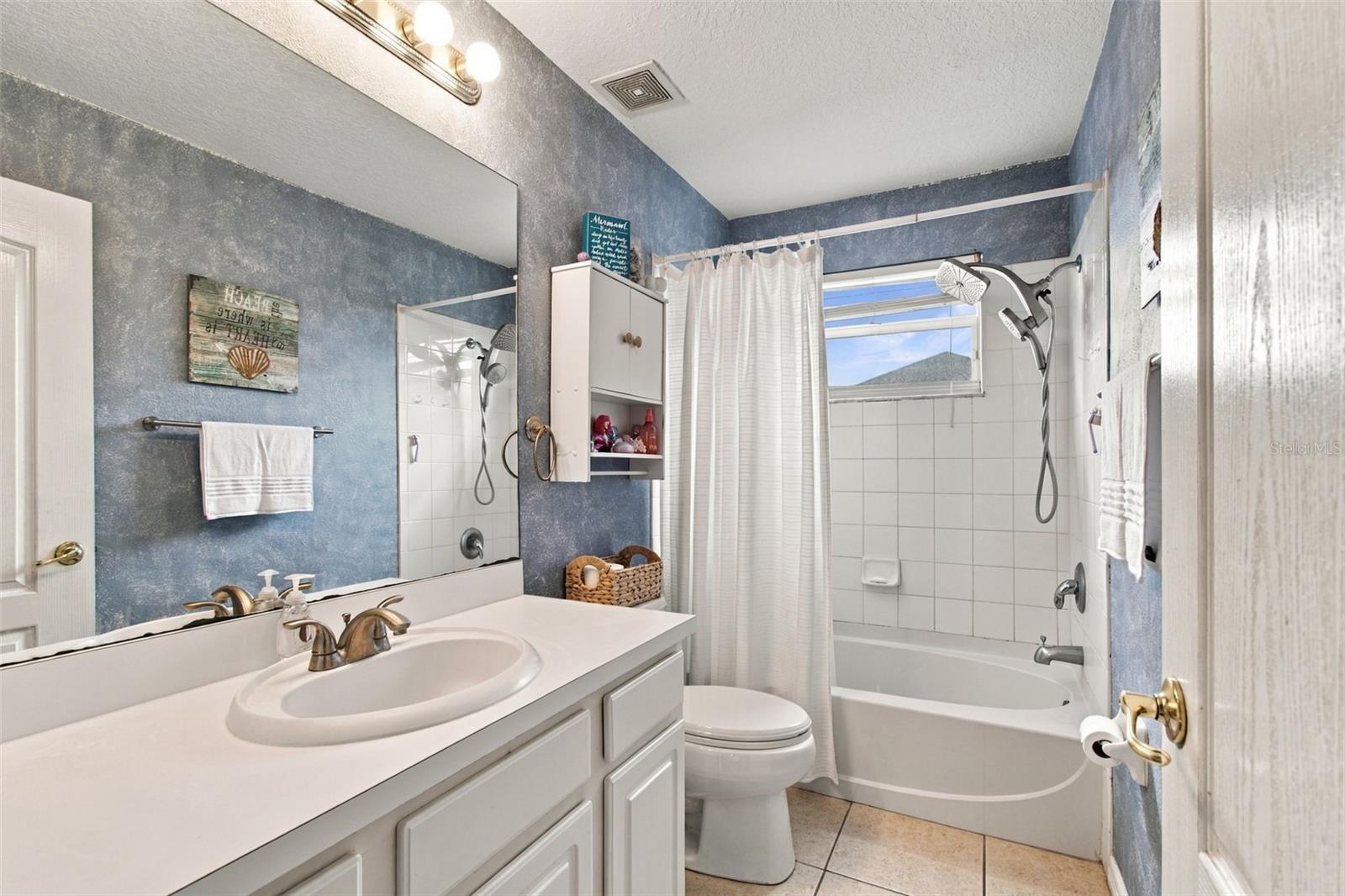 19025 FISHERMANS BEND DRIVE, Lutz, FL 33558