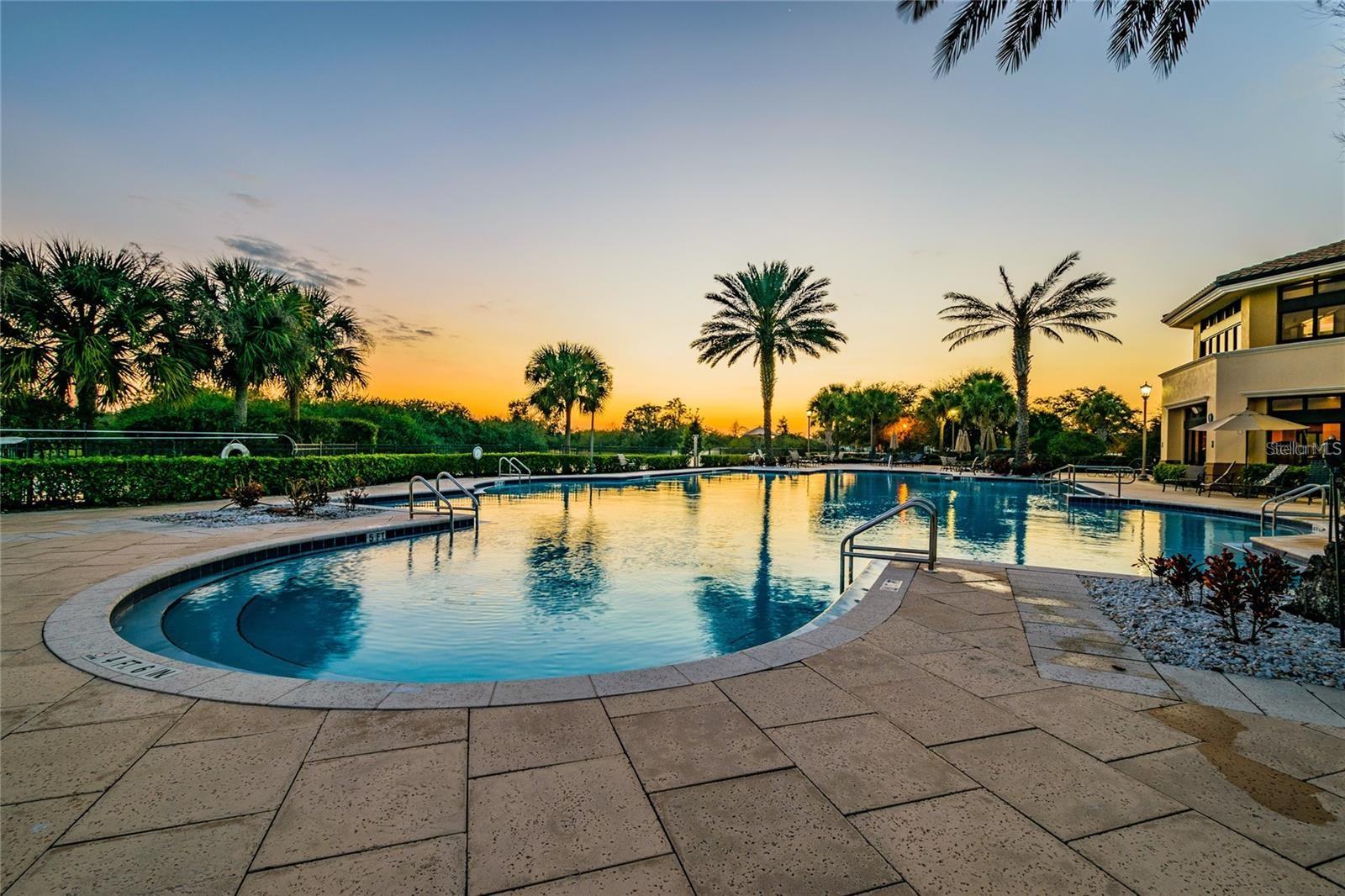 801 OAKMONT AVENUE, Sun City Center, FL 33573