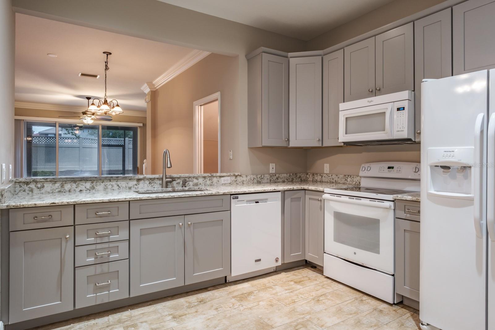 3298 COVERED BRIDGE DRIVE W, Dunedin, FL 34698