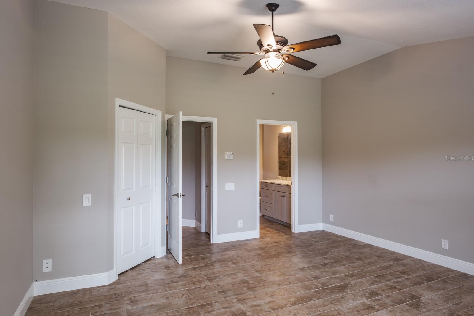 3298 COVERED BRIDGE DRIVE W, Dunedin, FL 34698