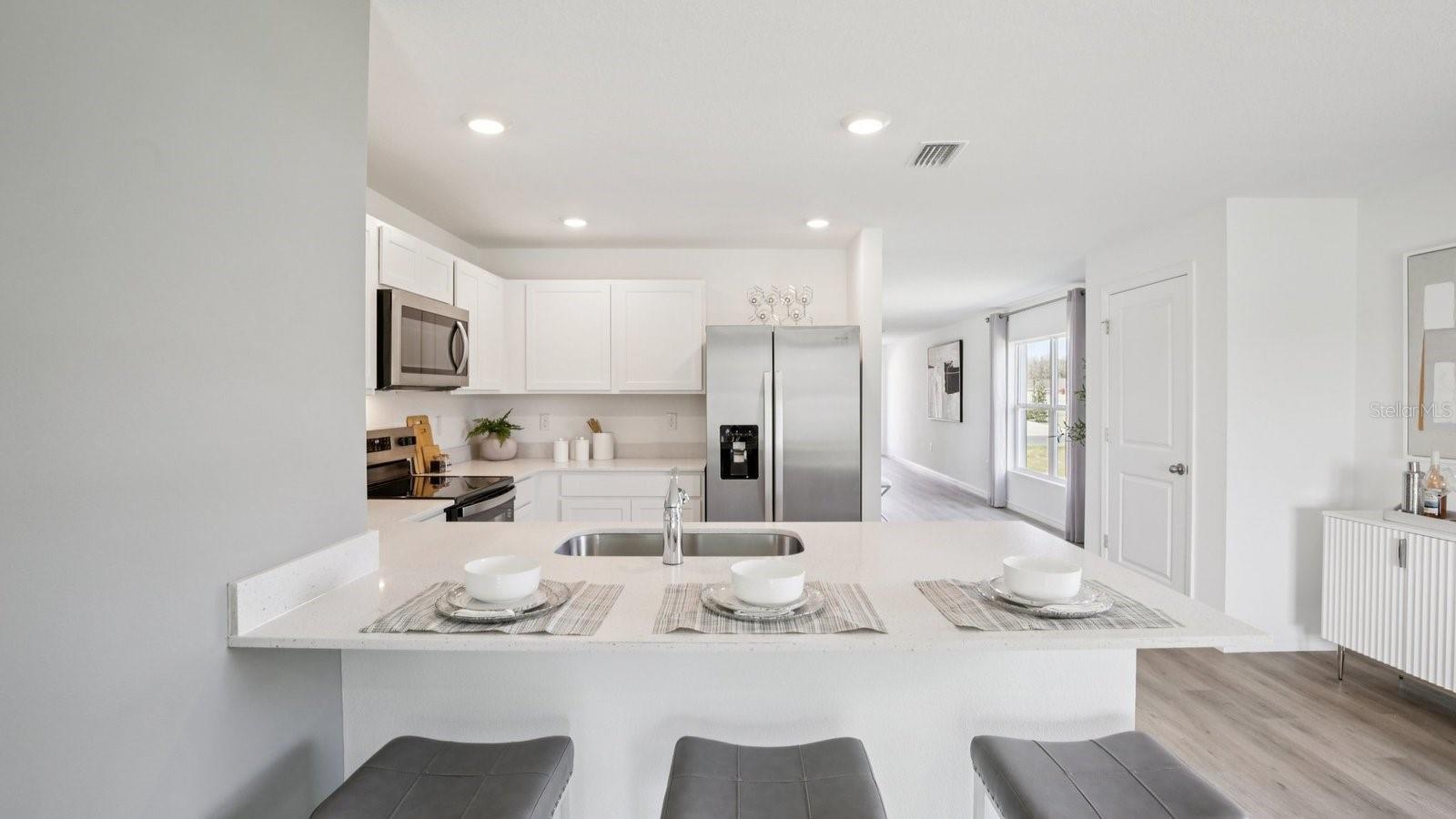 8304 RIVERBEND RISE LANE, Tampa, FL 33619