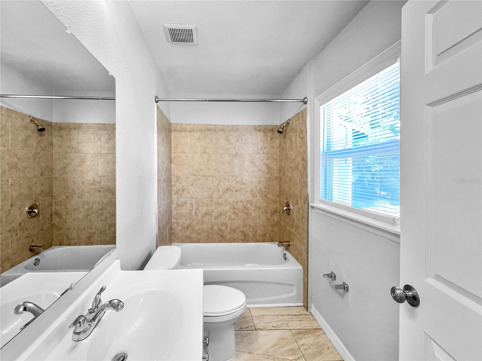 3110 W HARTNETT AVENUE, Tampa, FL 33611