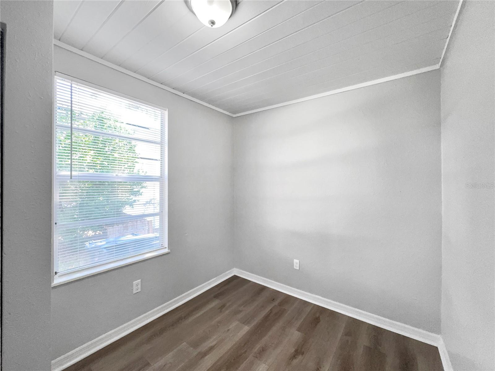 3110 W HARTNETT AVENUE, Tampa, FL 33611